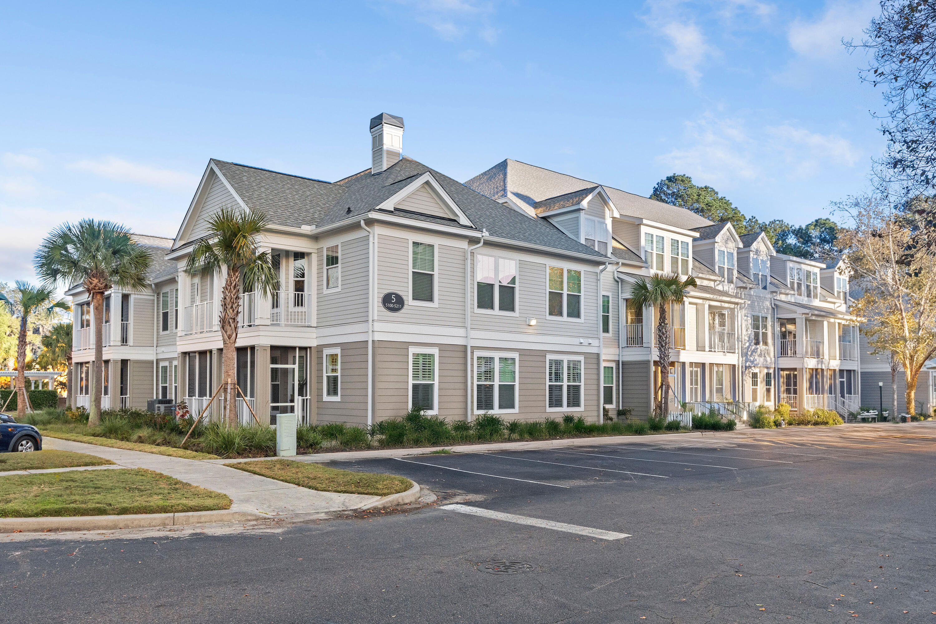 130 River Landing Drive # 5102