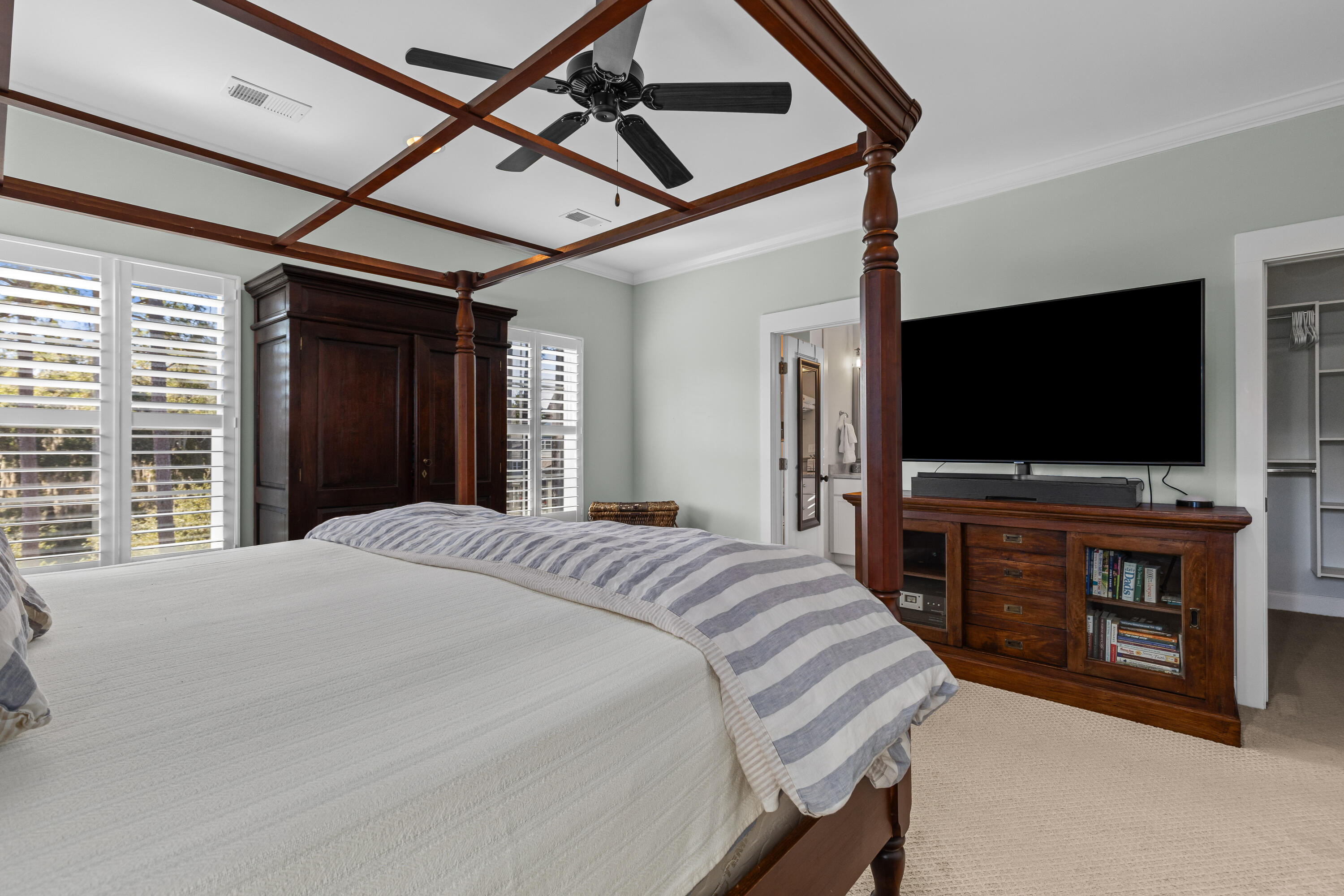 172 Slipper Shell Court