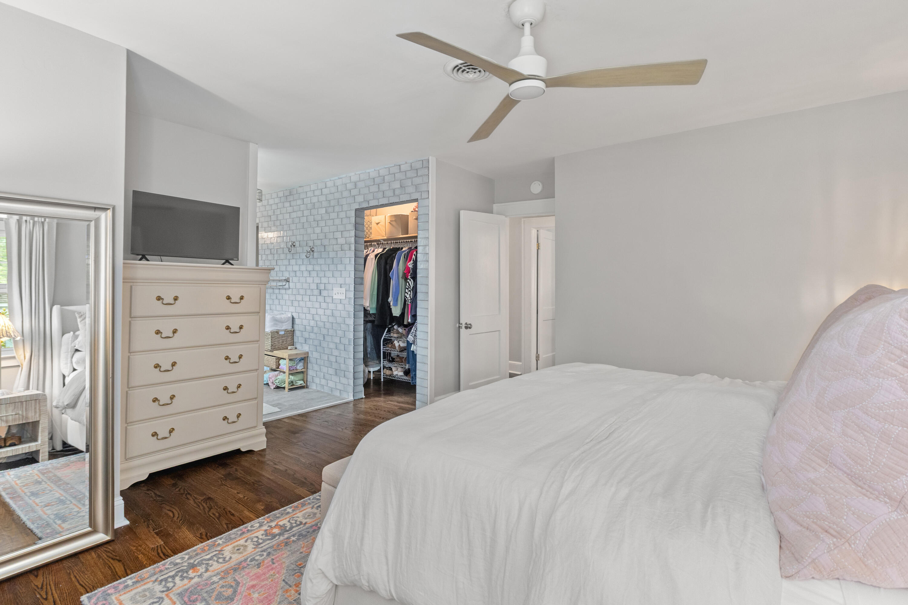 1126 Pleasant Pines Road