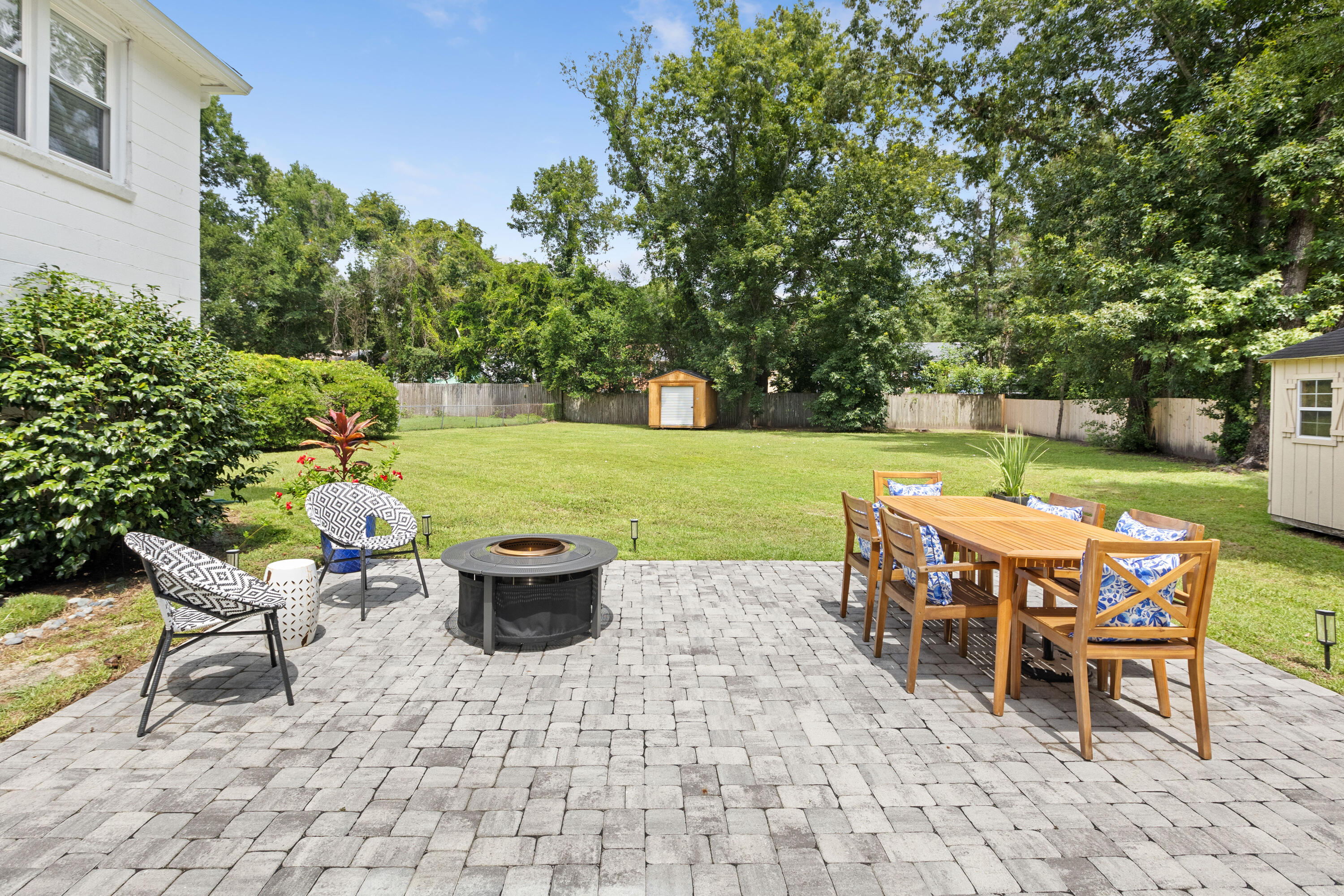 1126 Pleasant Pines Road