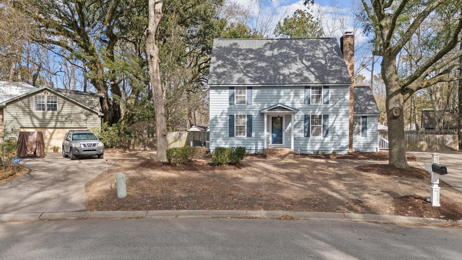 855 Springwood Circle