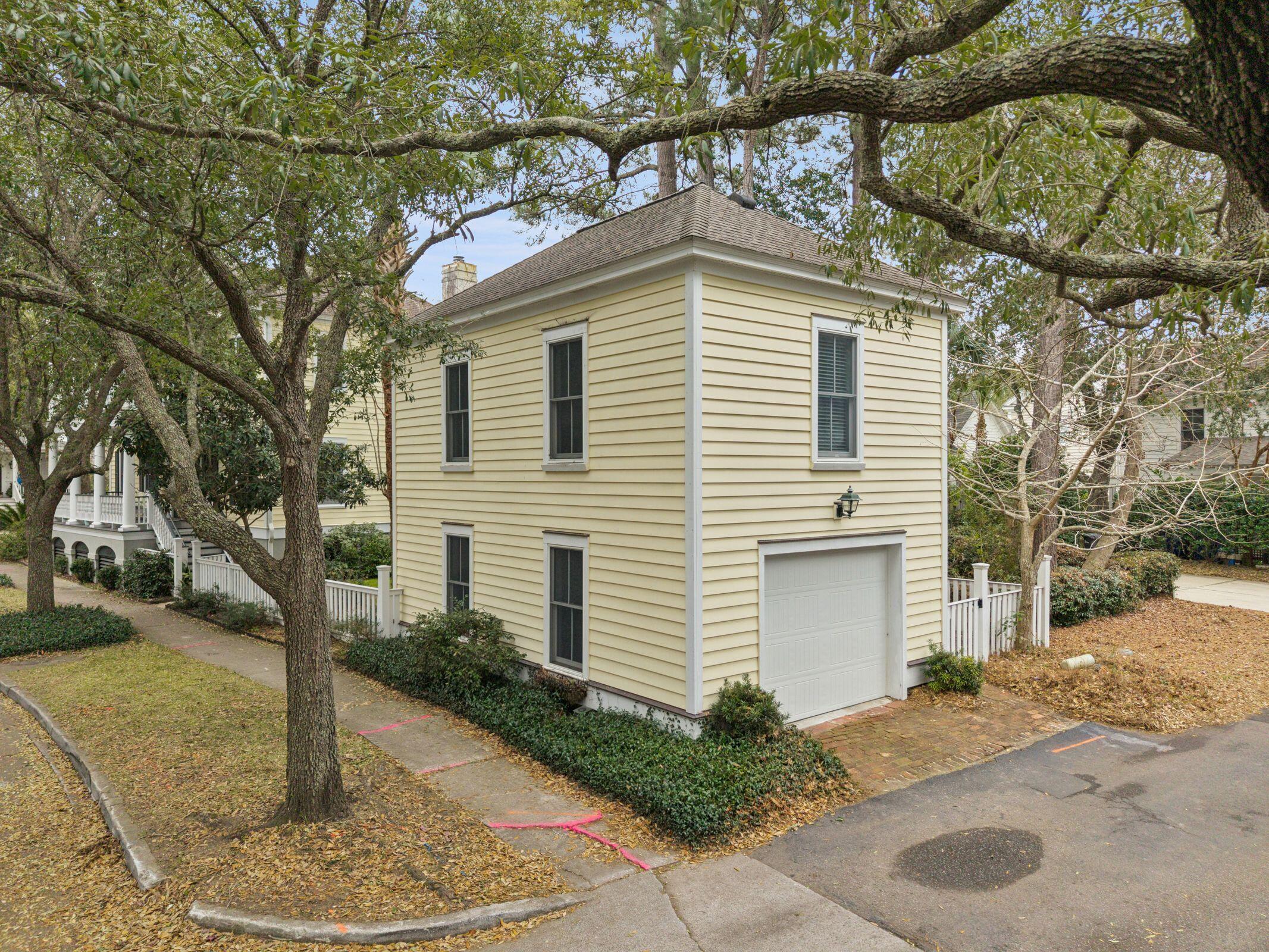 55 Eastlake Road