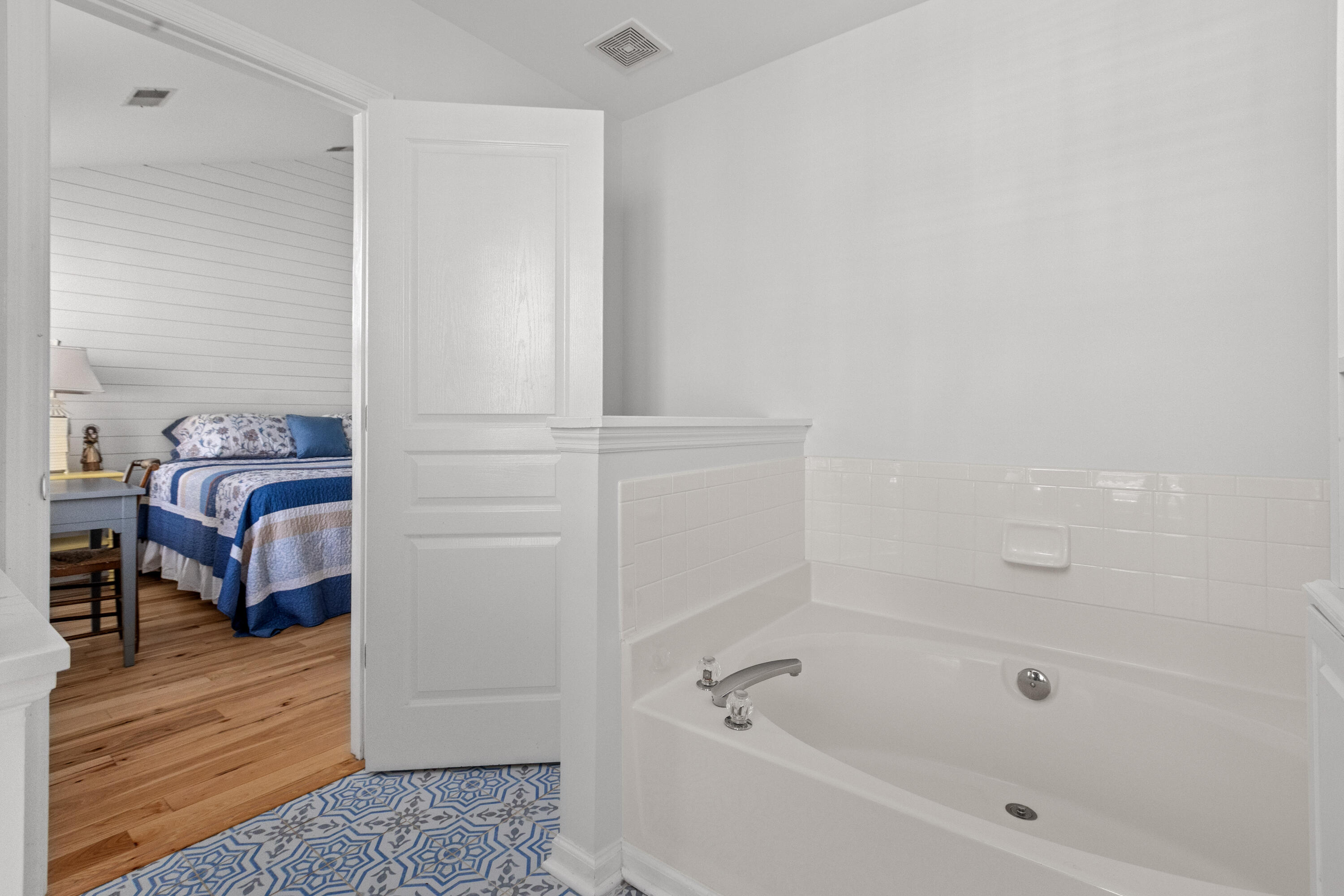 186 Cartright Street