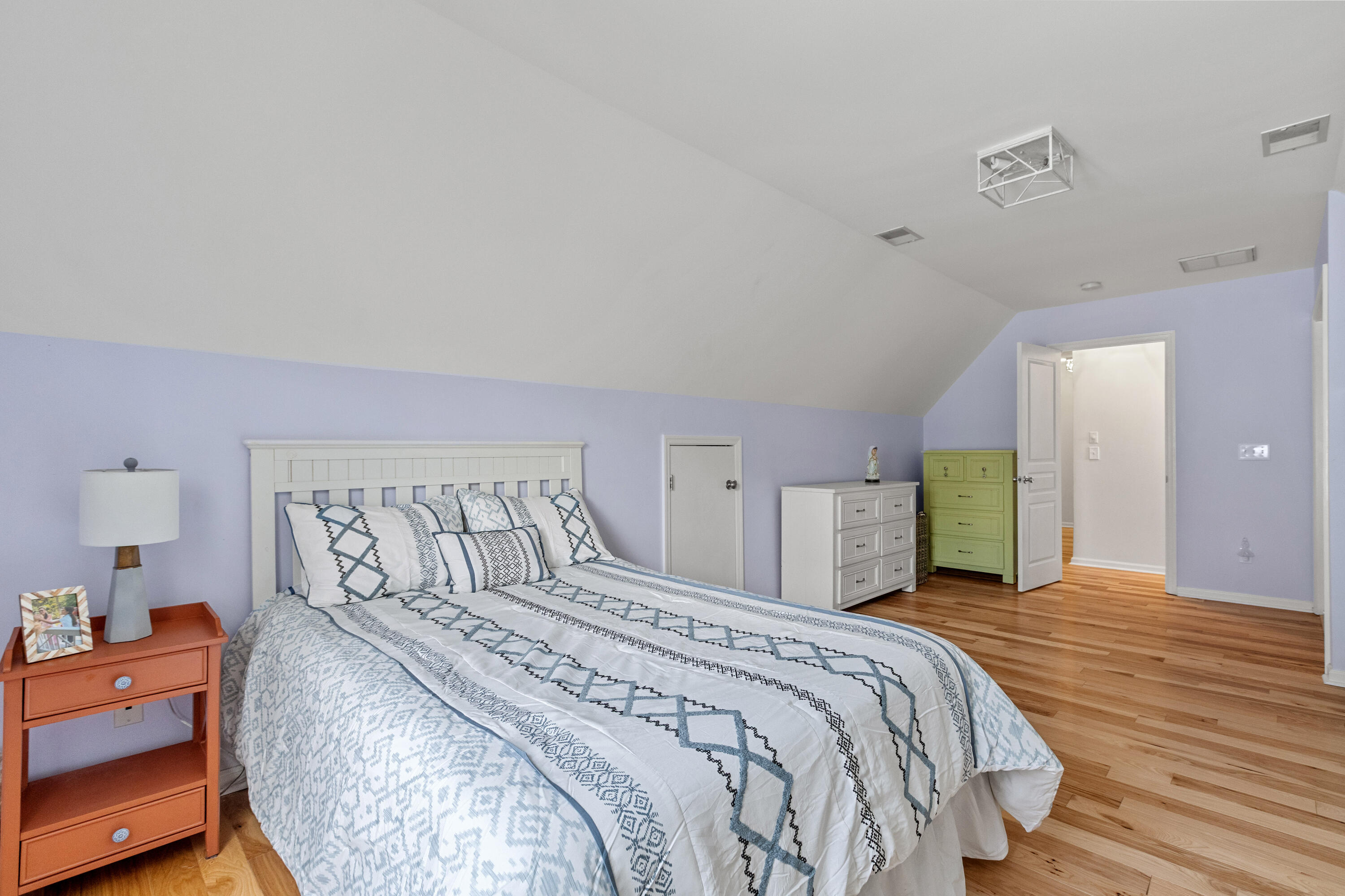 186 Cartright Street