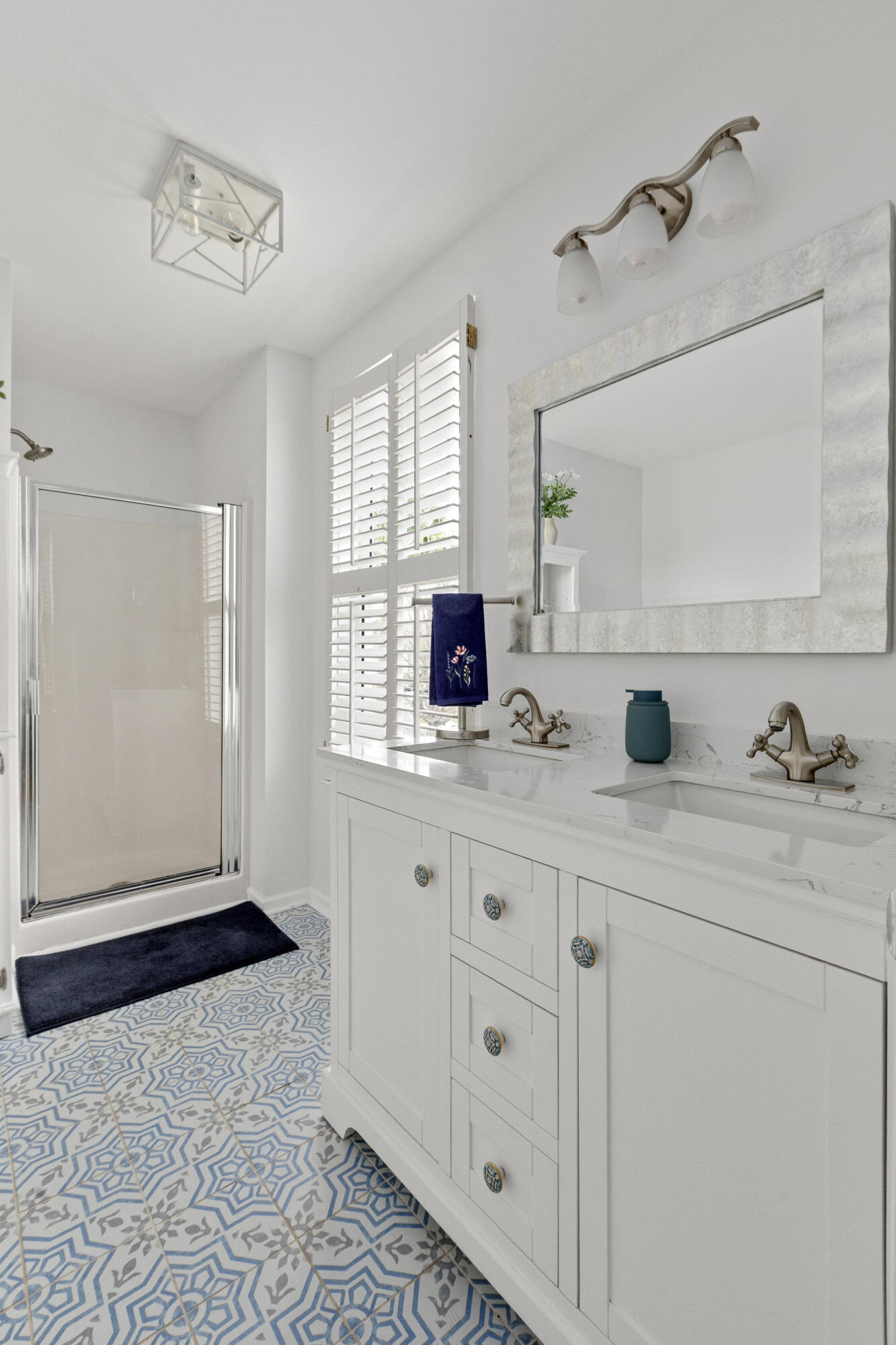 186 Cartright Street