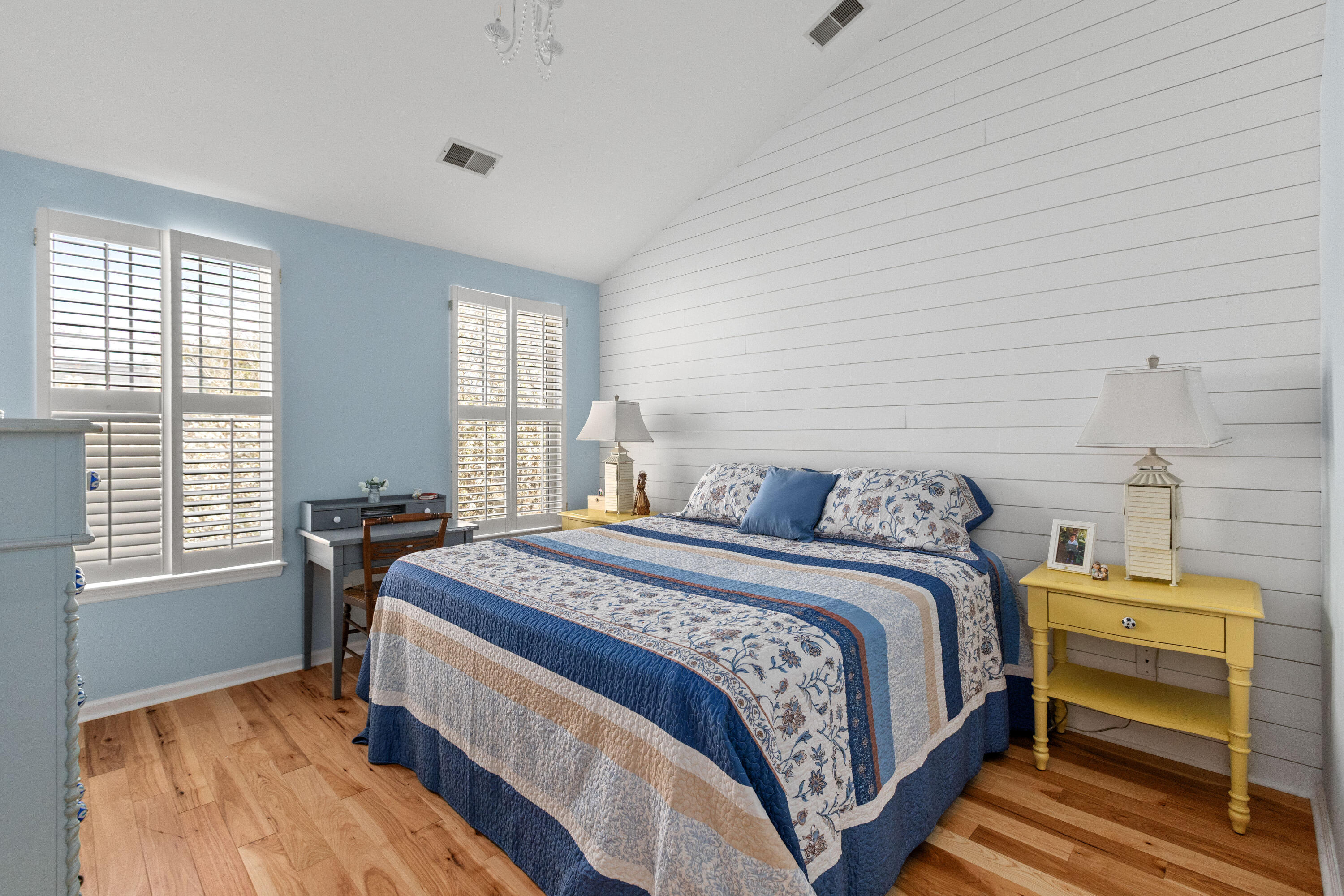 186 Cartright Street