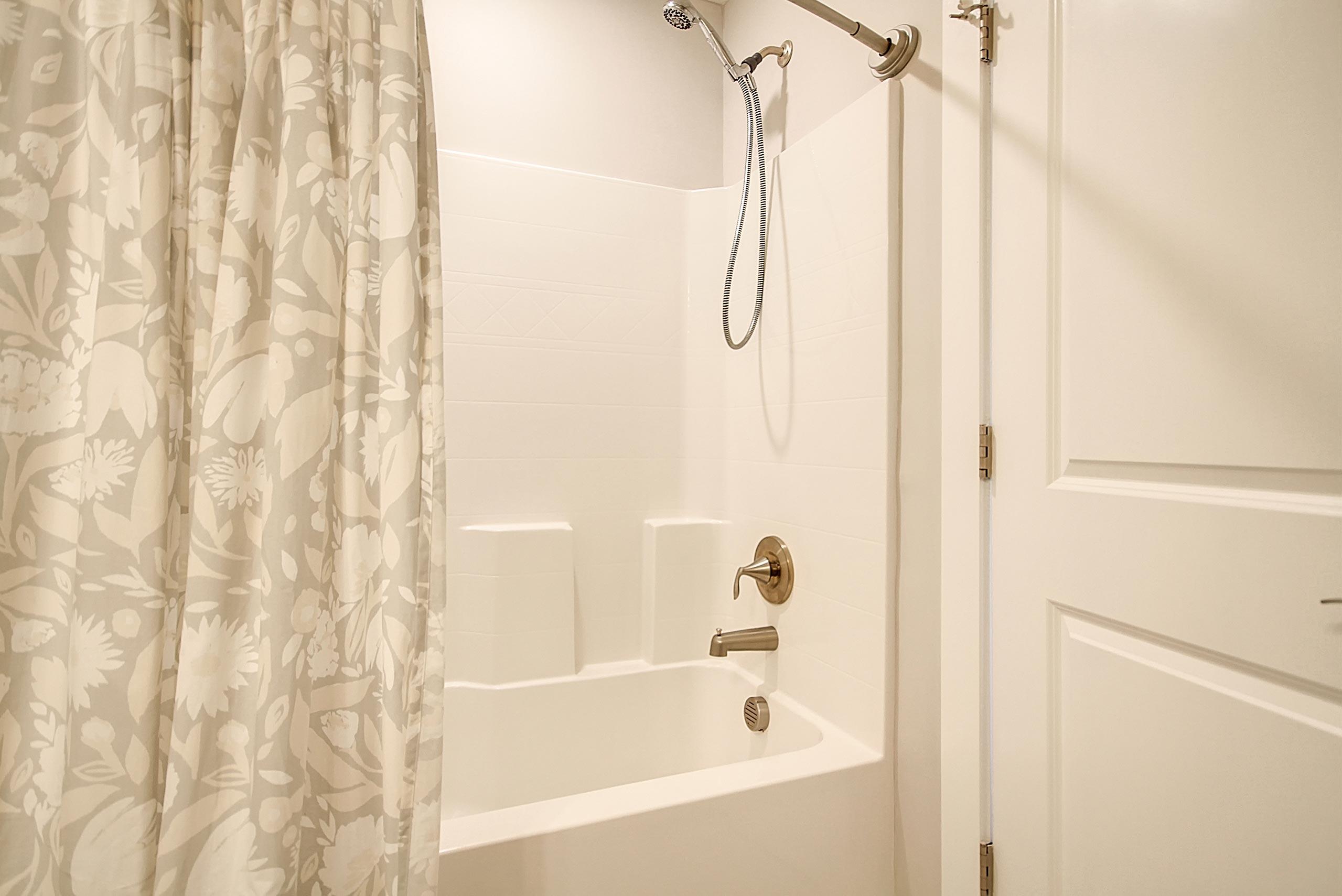 116 Martins Point Drive