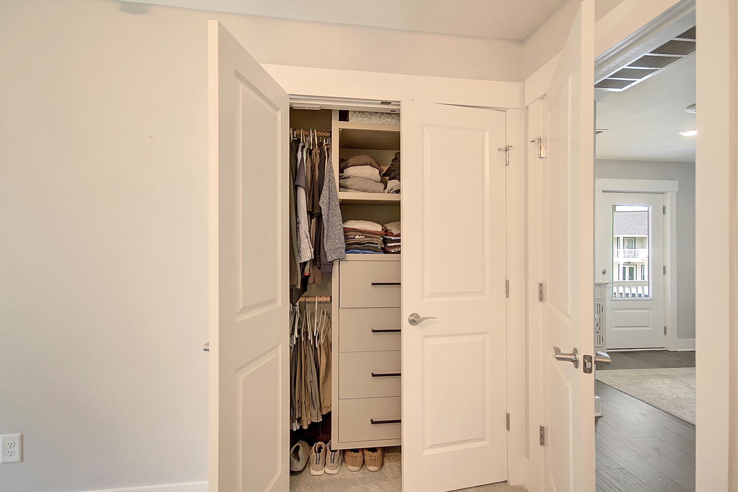 116 Martins Point Drive