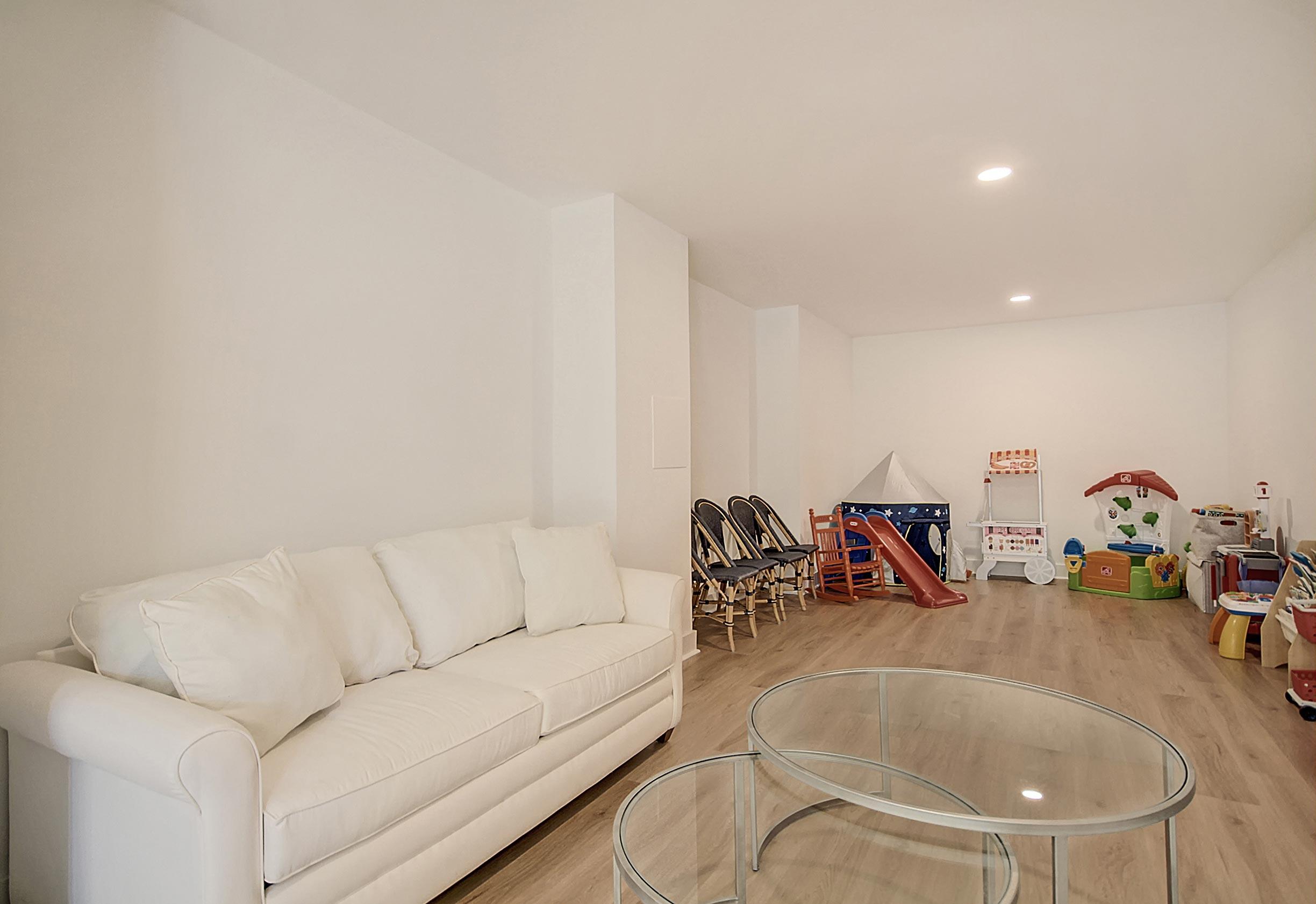 116 Martins Point Drive