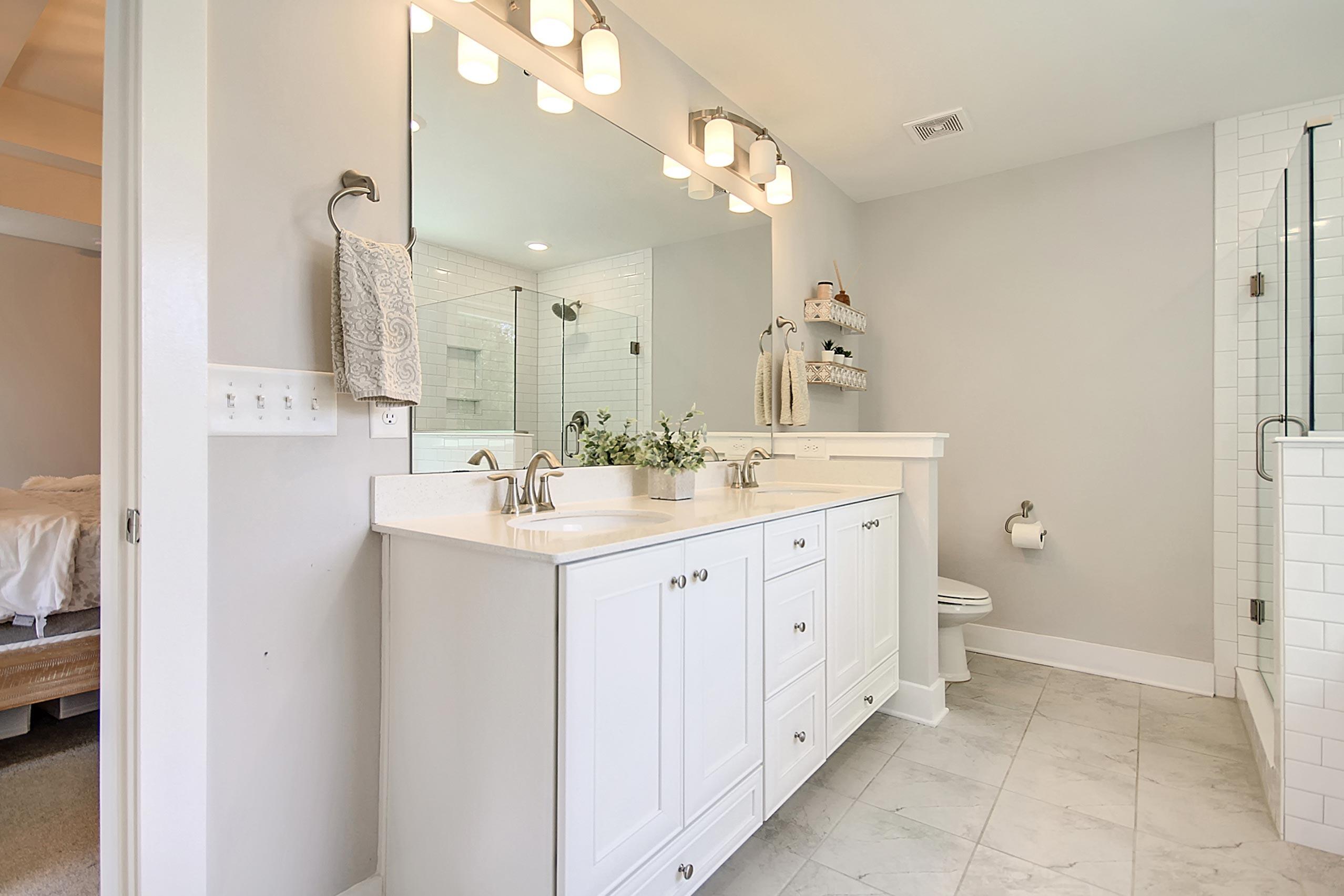 116 Martins Point Drive