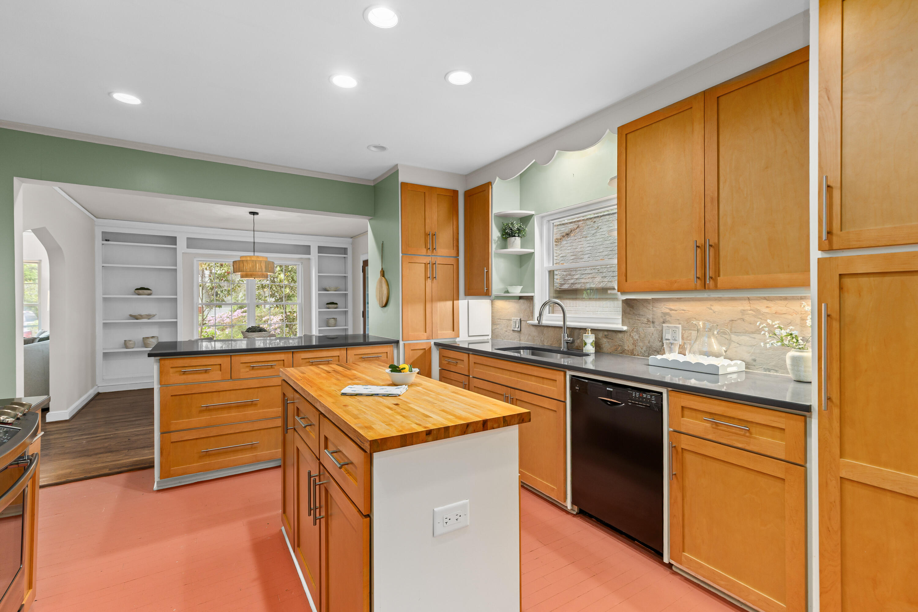 2169 Westrivers Road