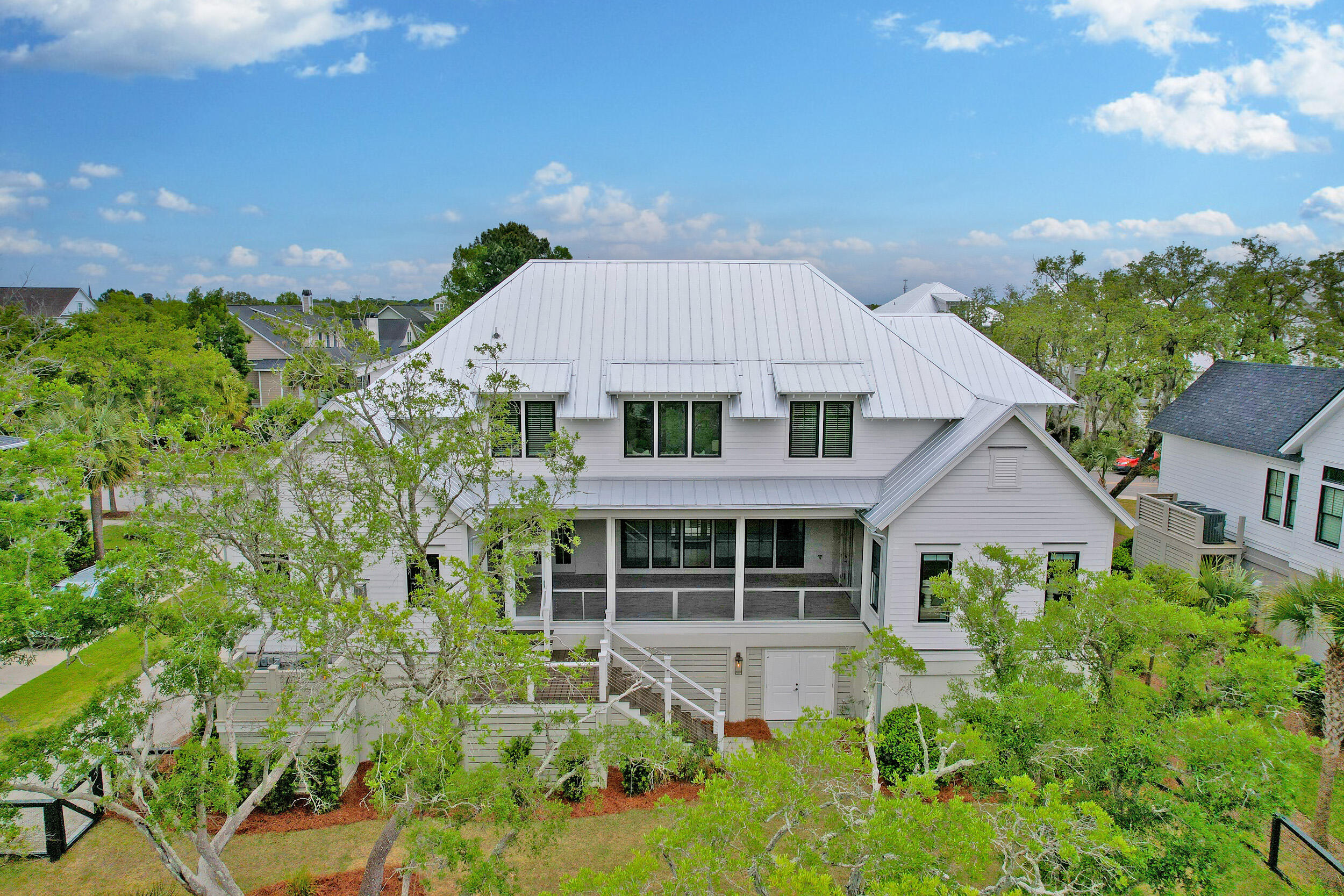 835 Dunham Street