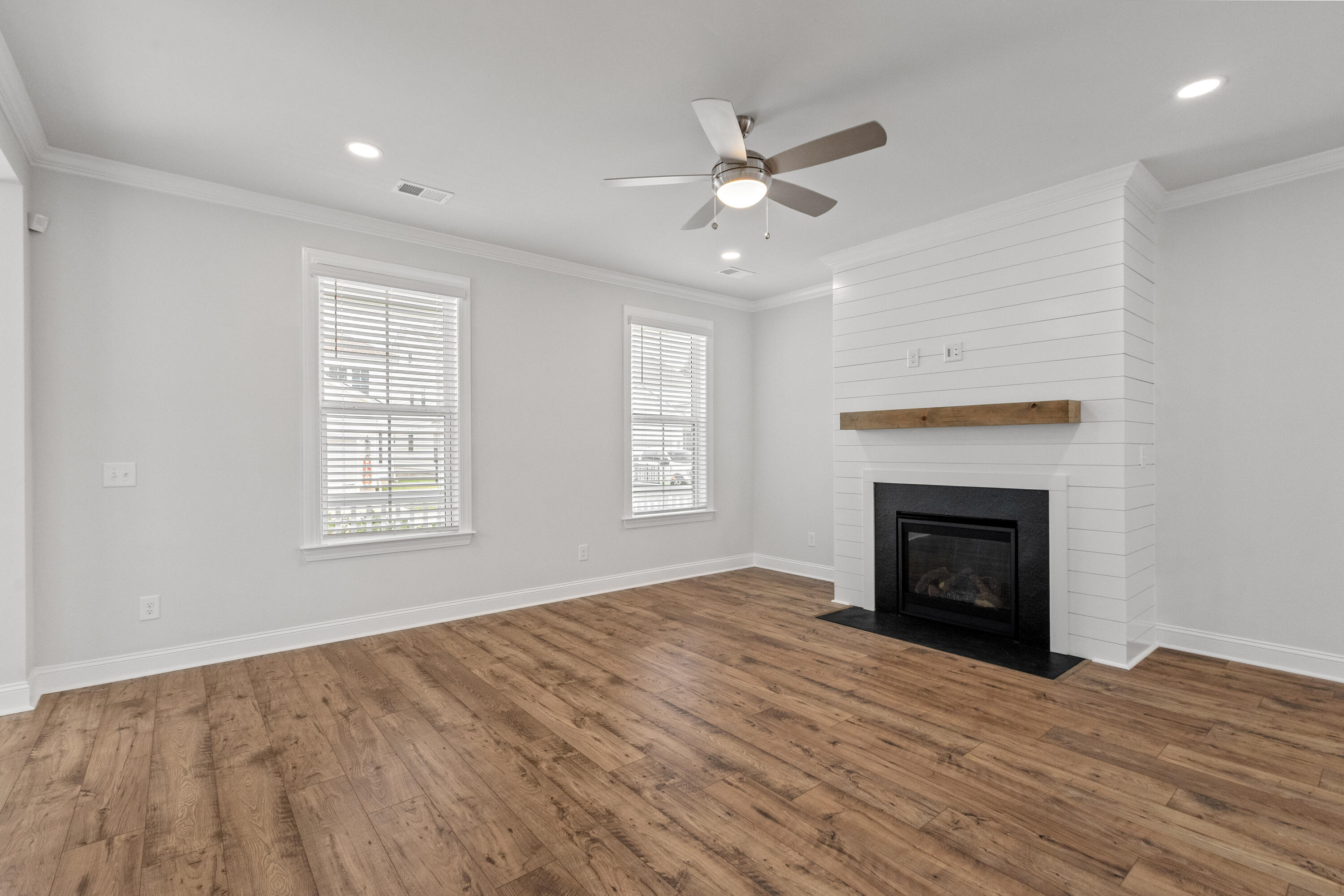 1421 Tangles Trail