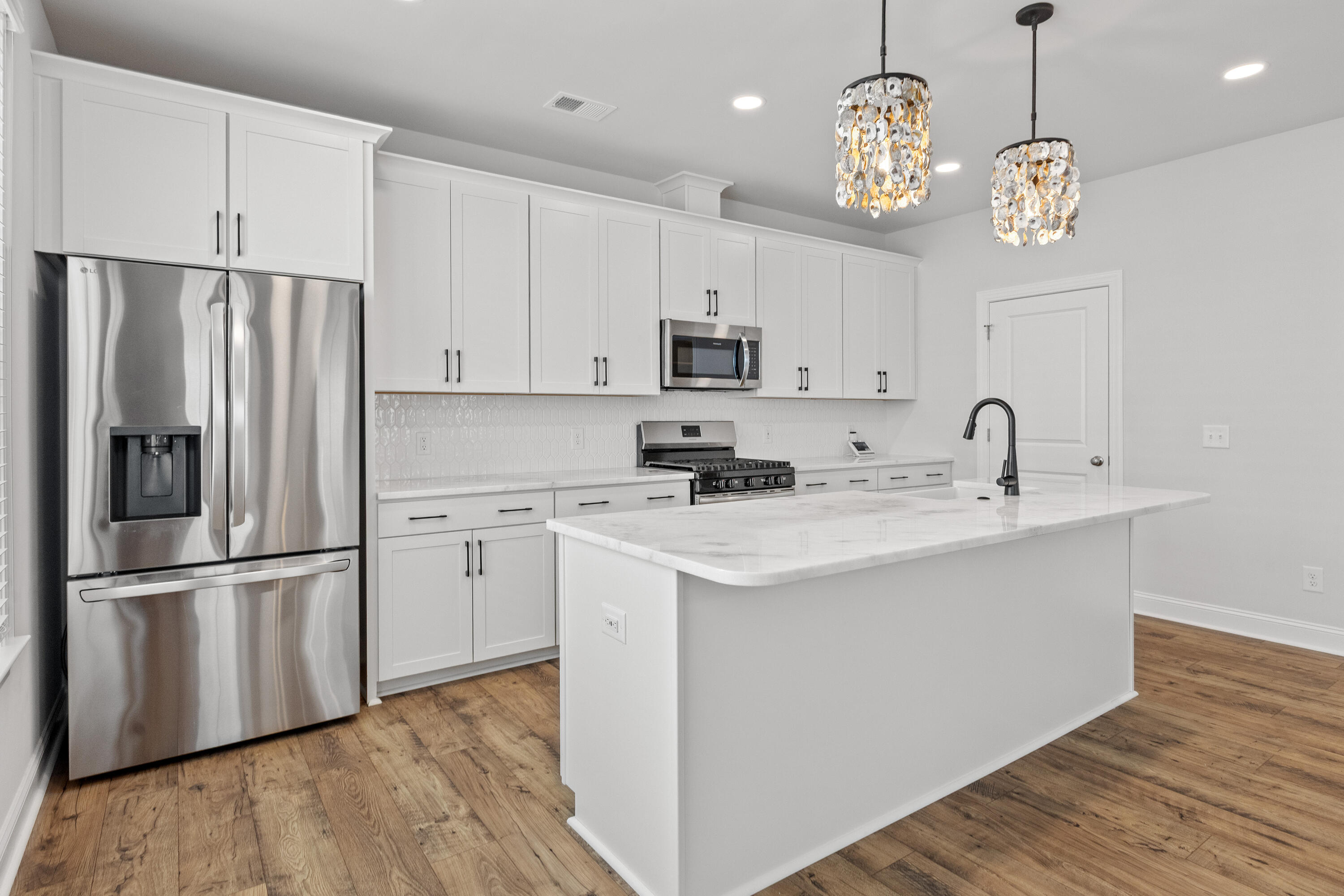 1421 Tangles Trail
