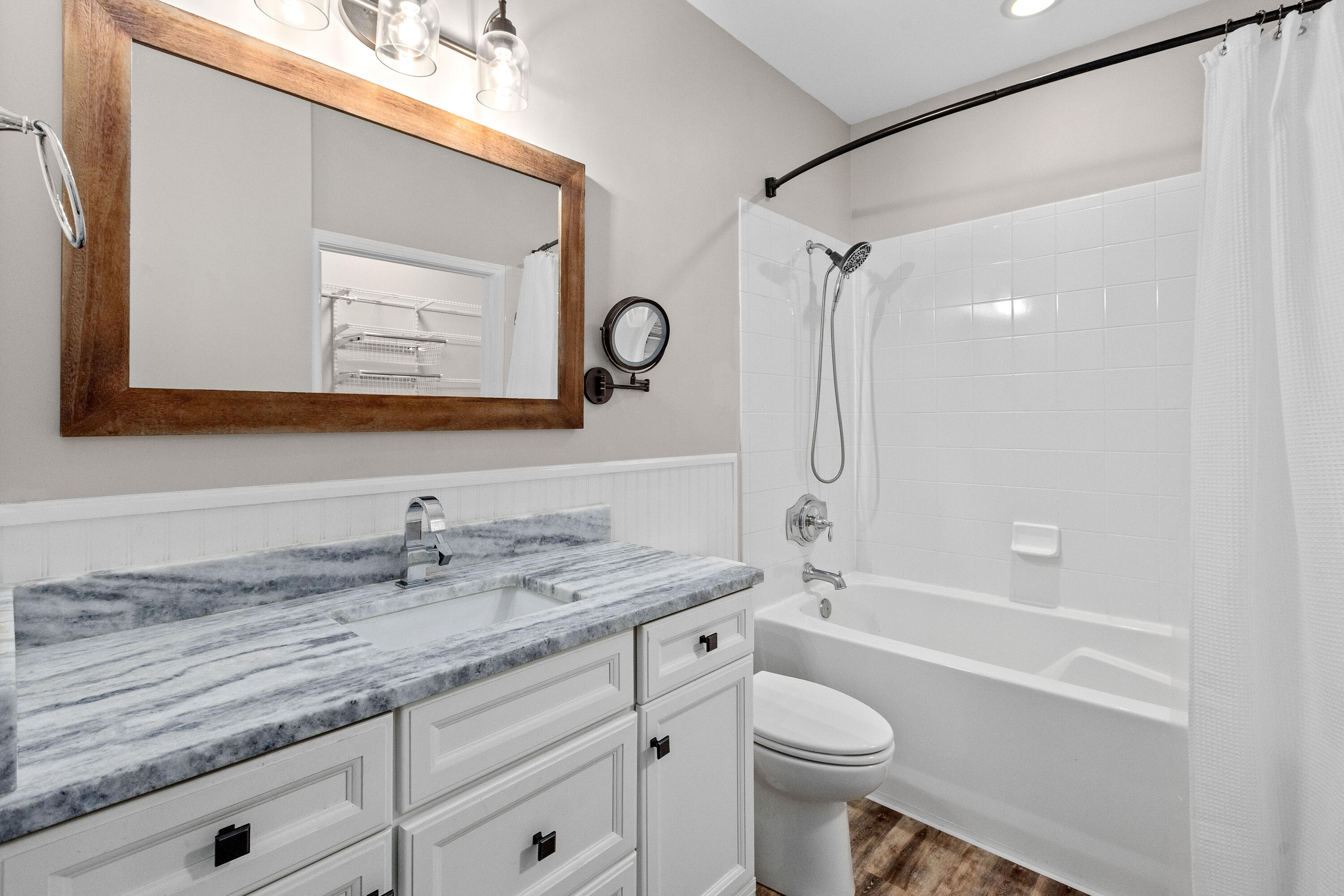 100 Bucksley Lane Unit 303