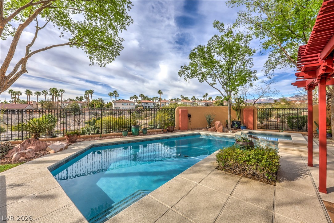 8197 Sedona Sunrise Drive