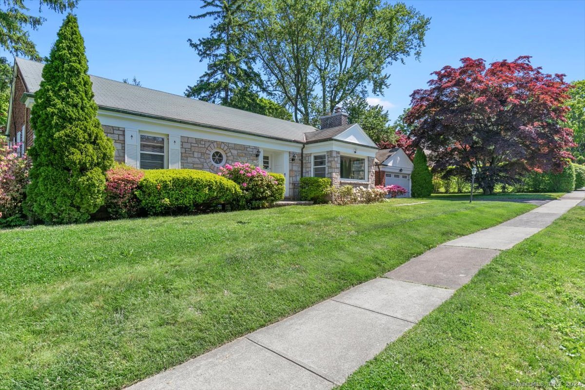 110 Churchill Road