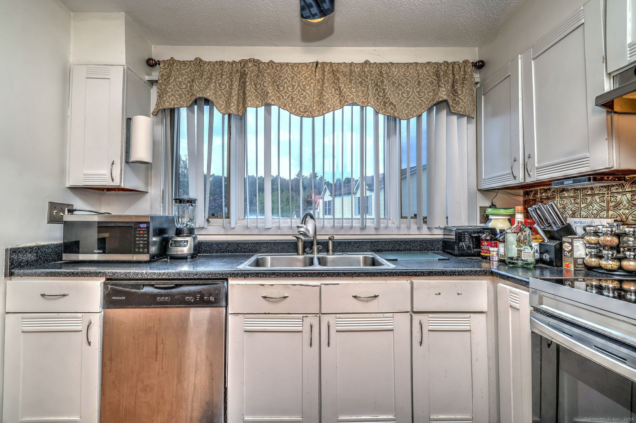 793 West Main Street APT E