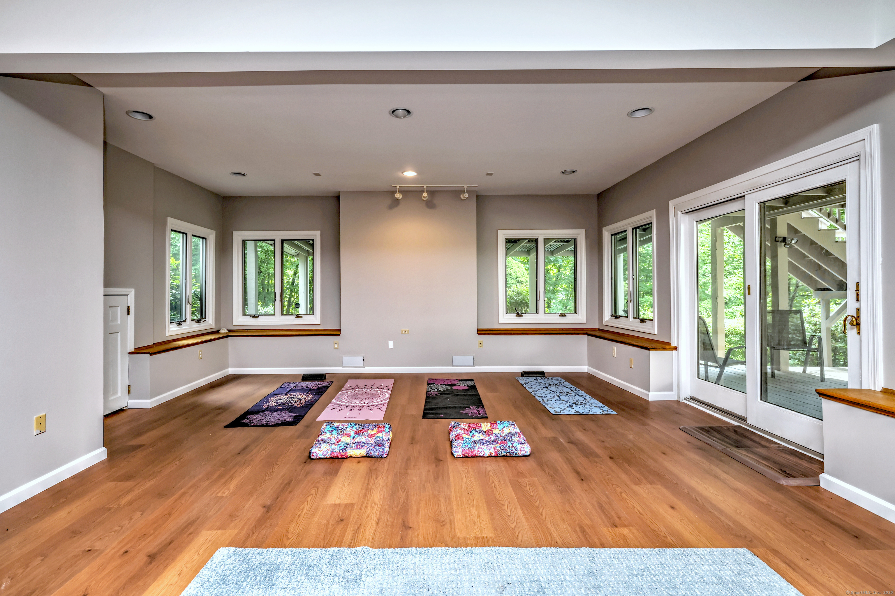 521 Overlook Road