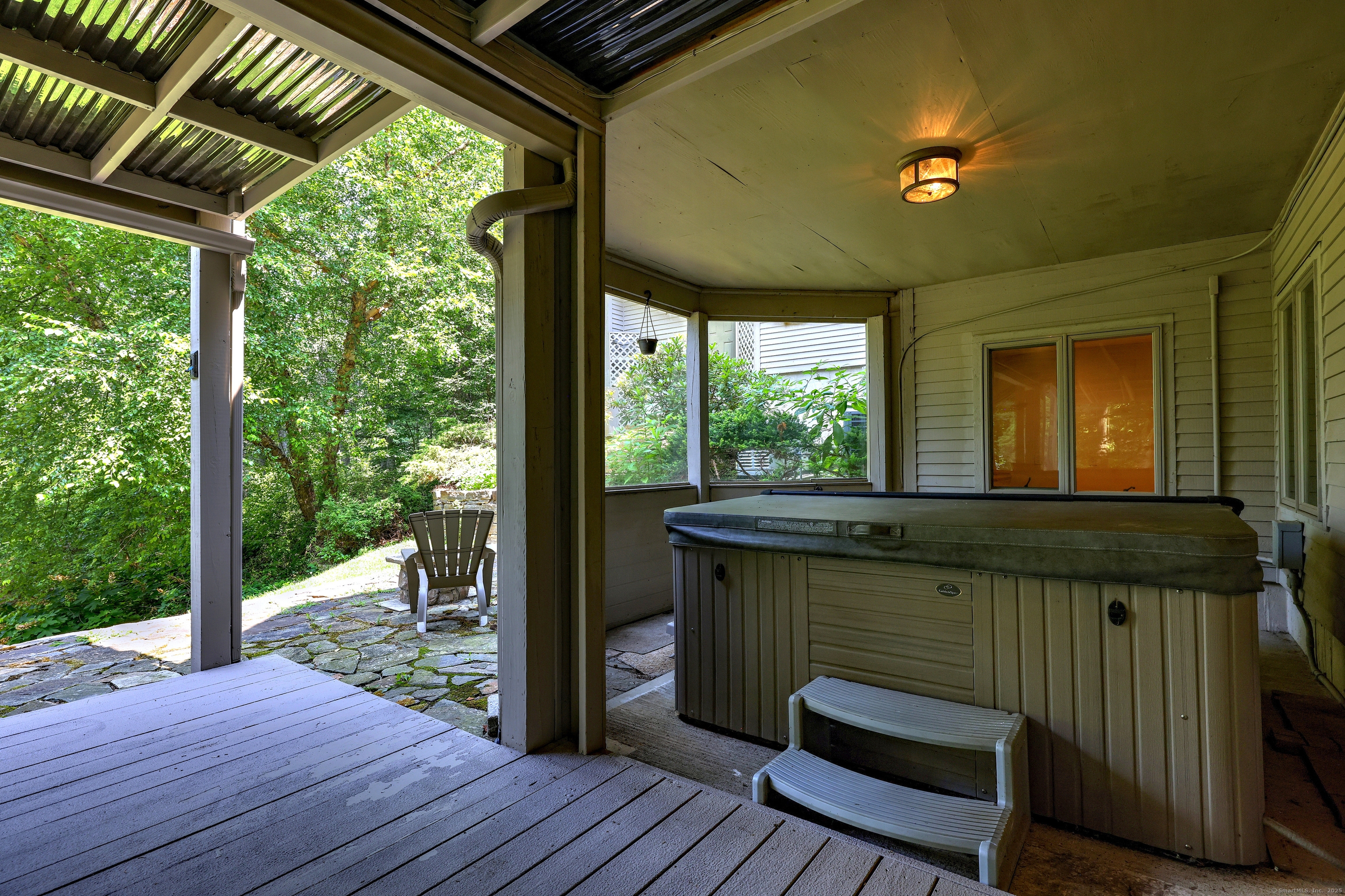 521 Overlook Road
