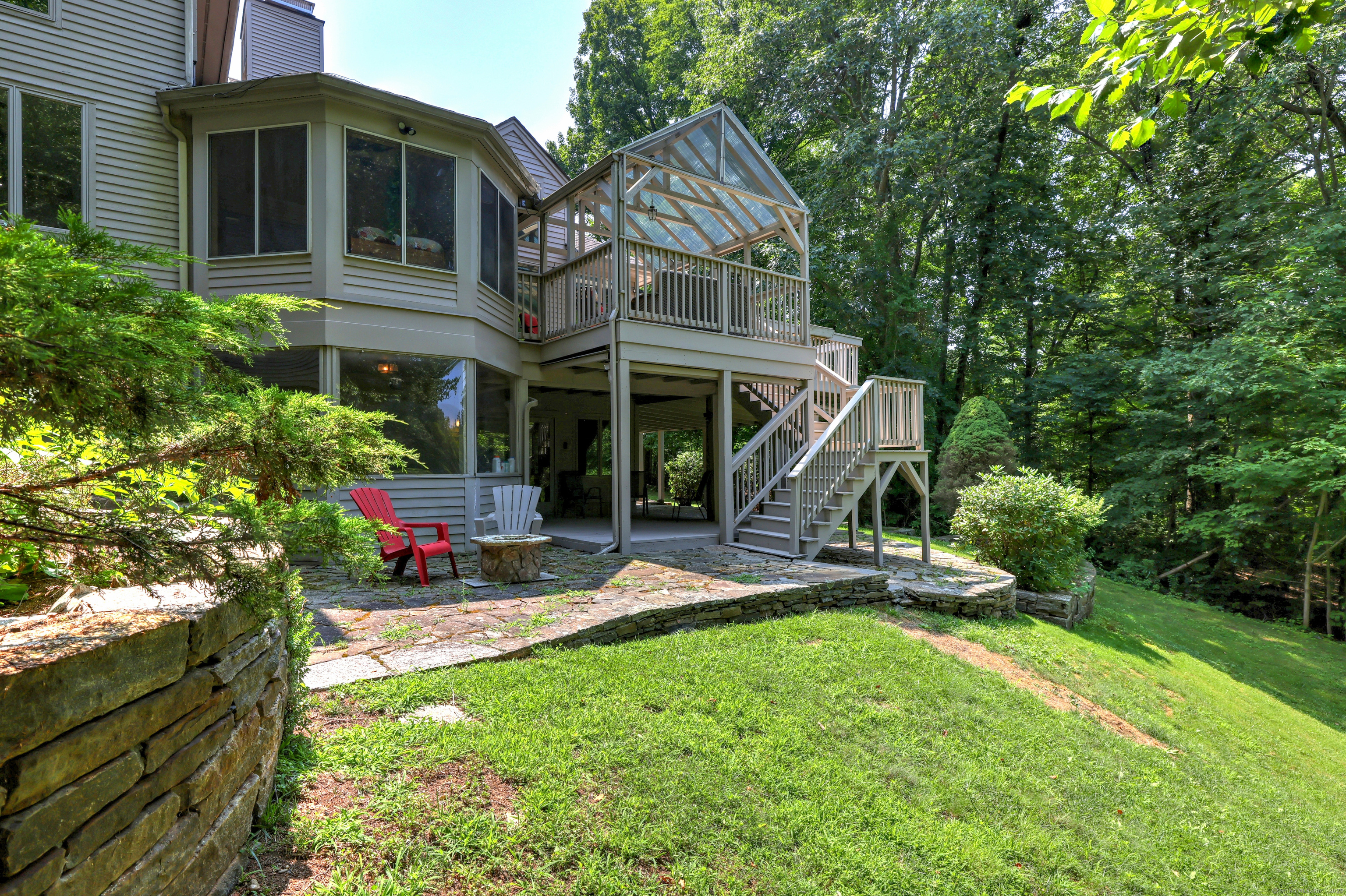 521 Overlook Road