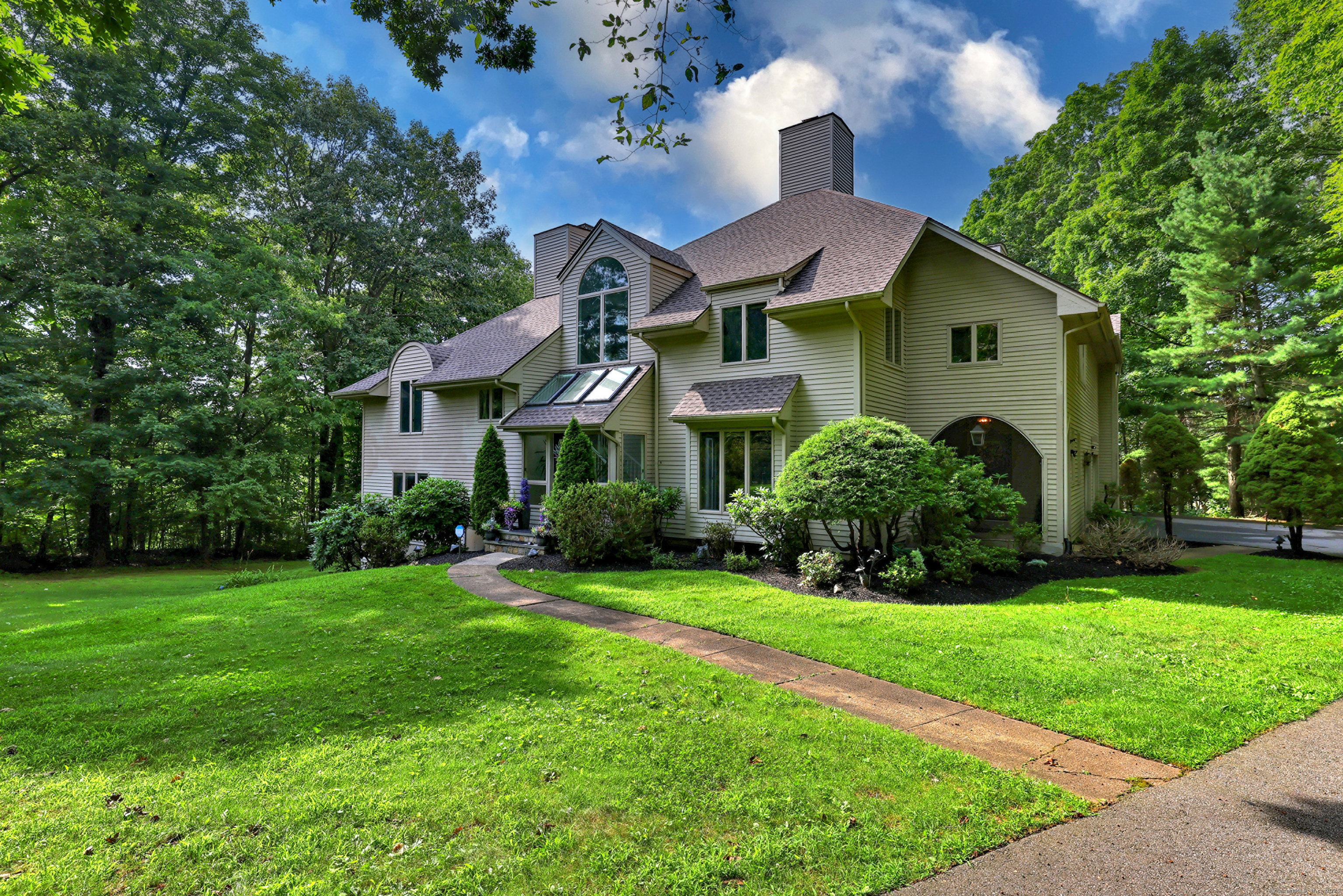 521 Overlook Road