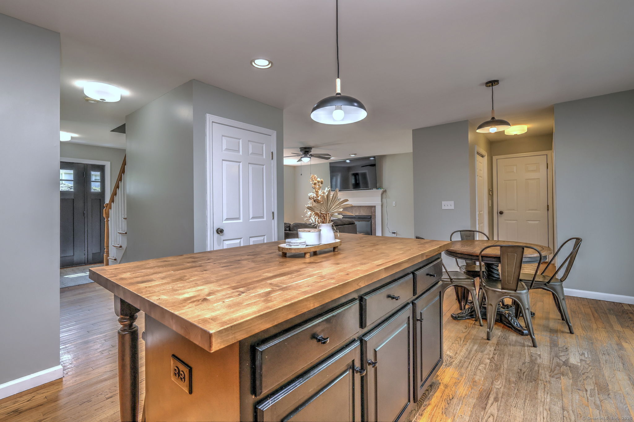 28 Edgewood Avenue