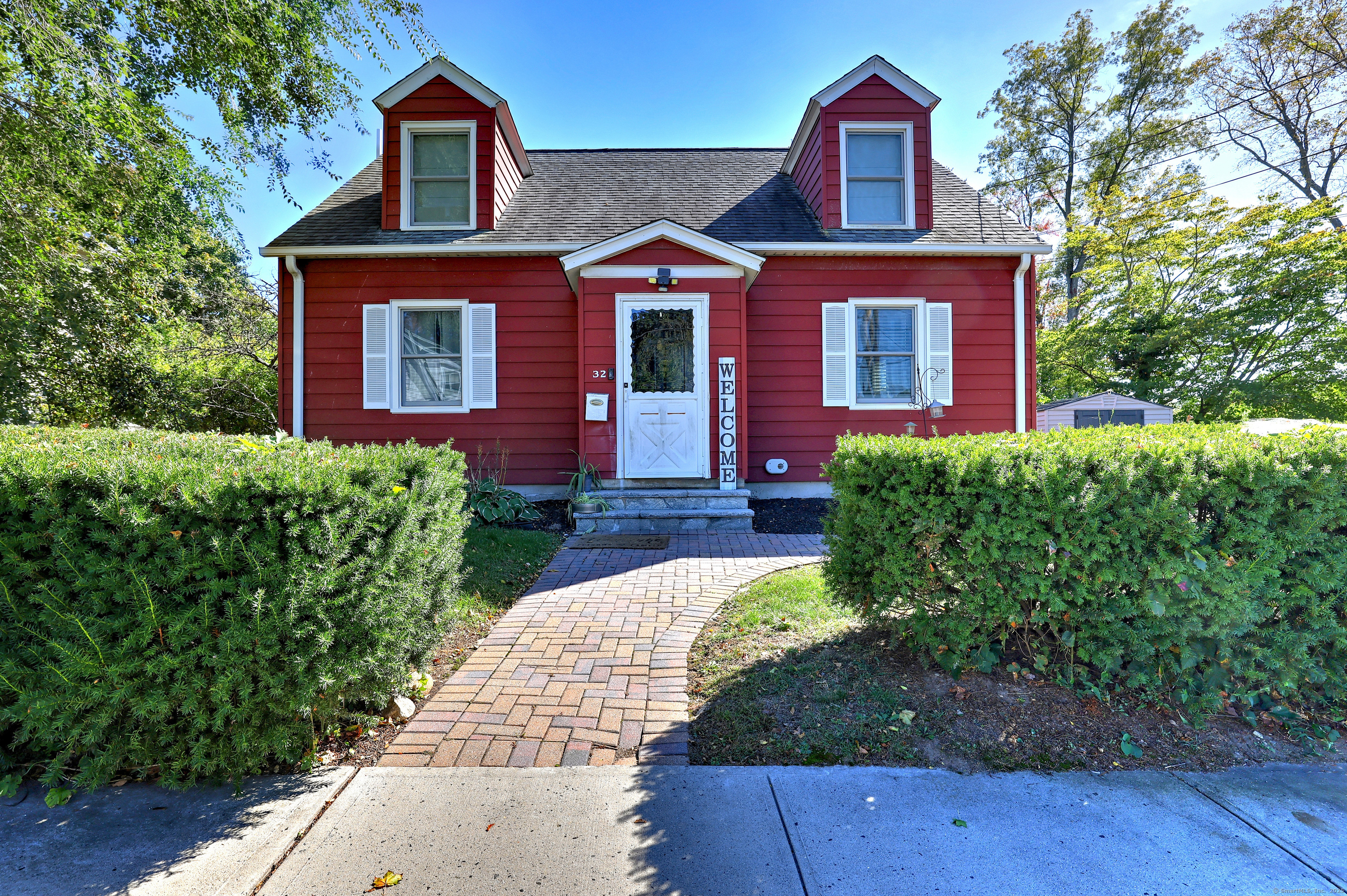 32 Roberts Street
