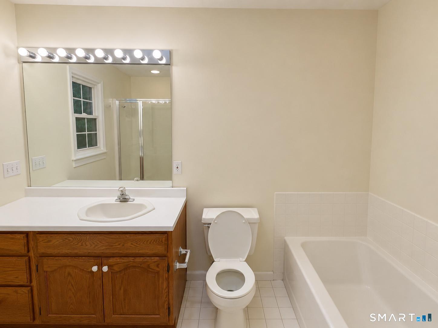 176 Governor Trumbull Way Unit: 176