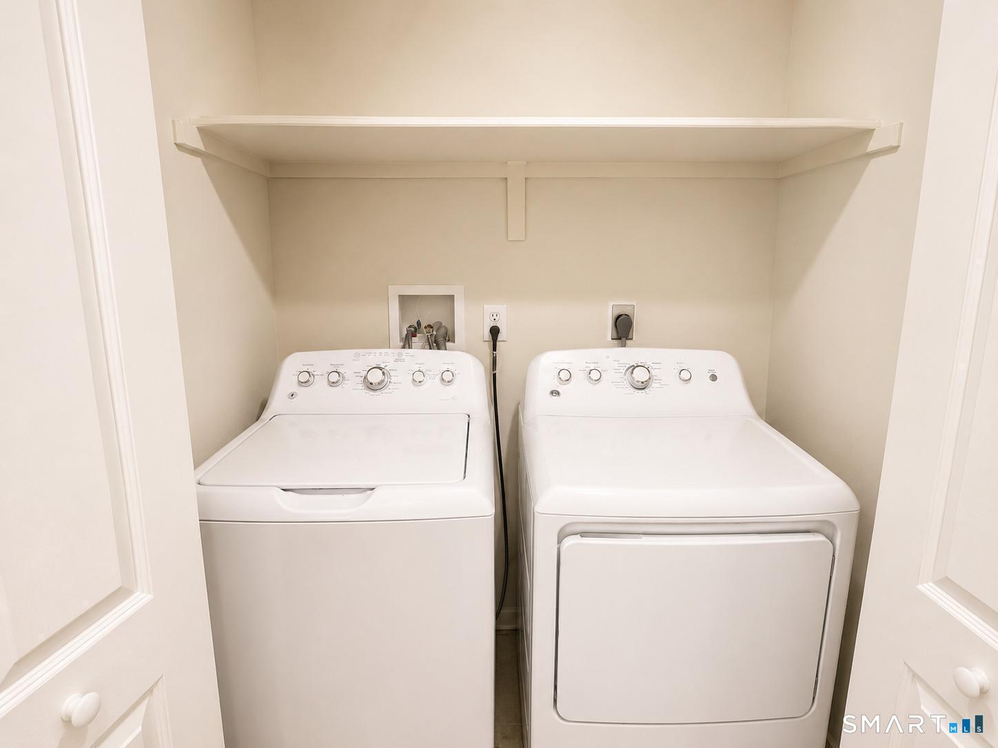 176 Governor Trumbull Way Unit: 176