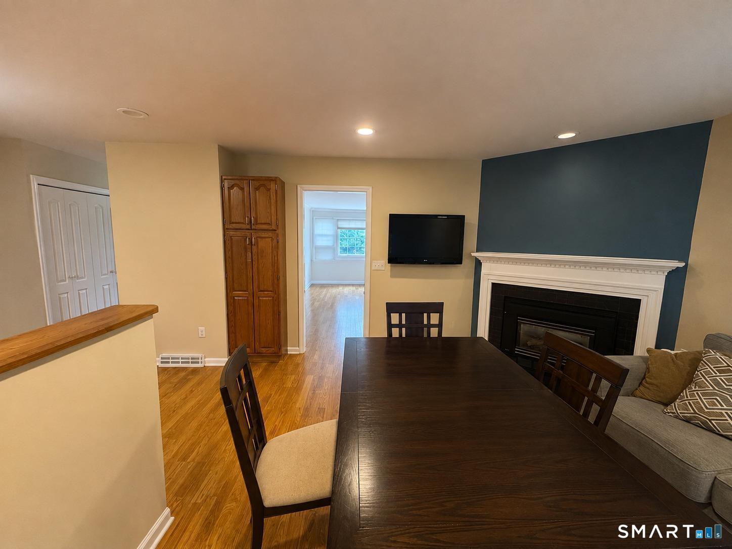 176 Governor Trumbull Way Unit: 176