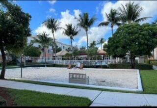 3207 E Myrtlewood Circle E 3207