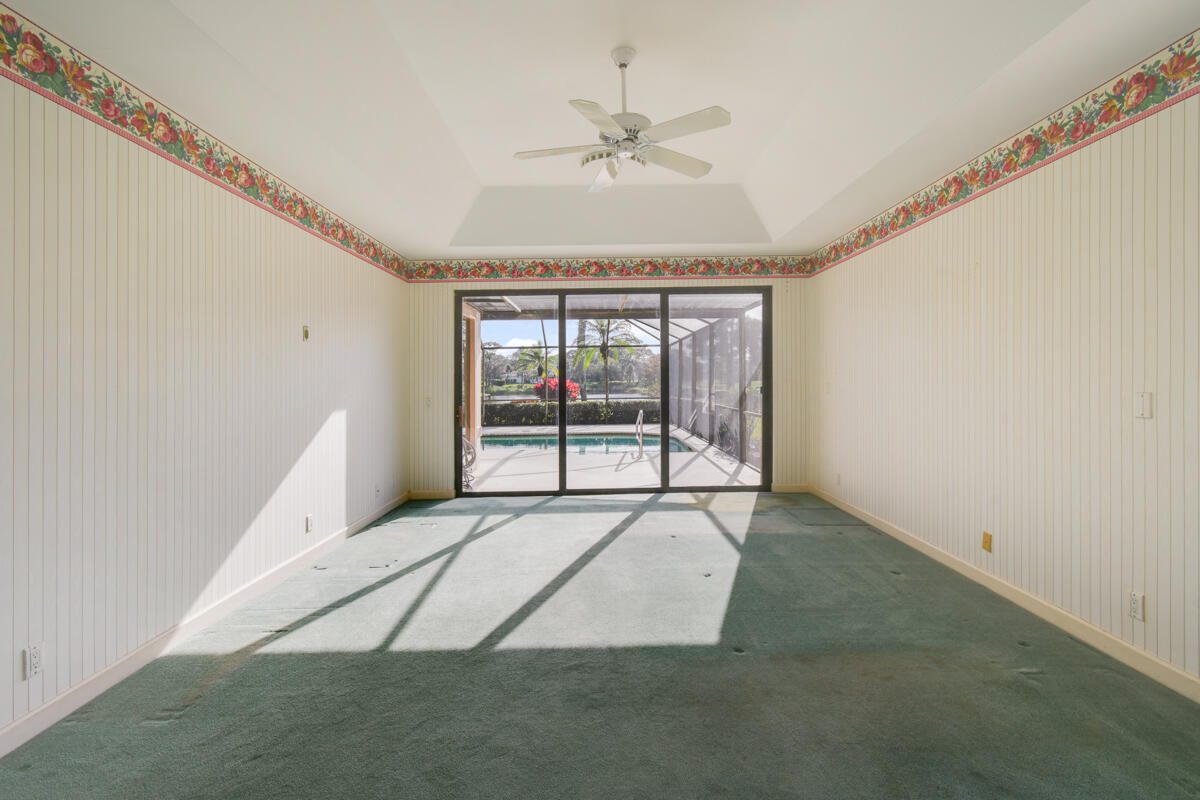 1413 NW Lancewood Terrace
