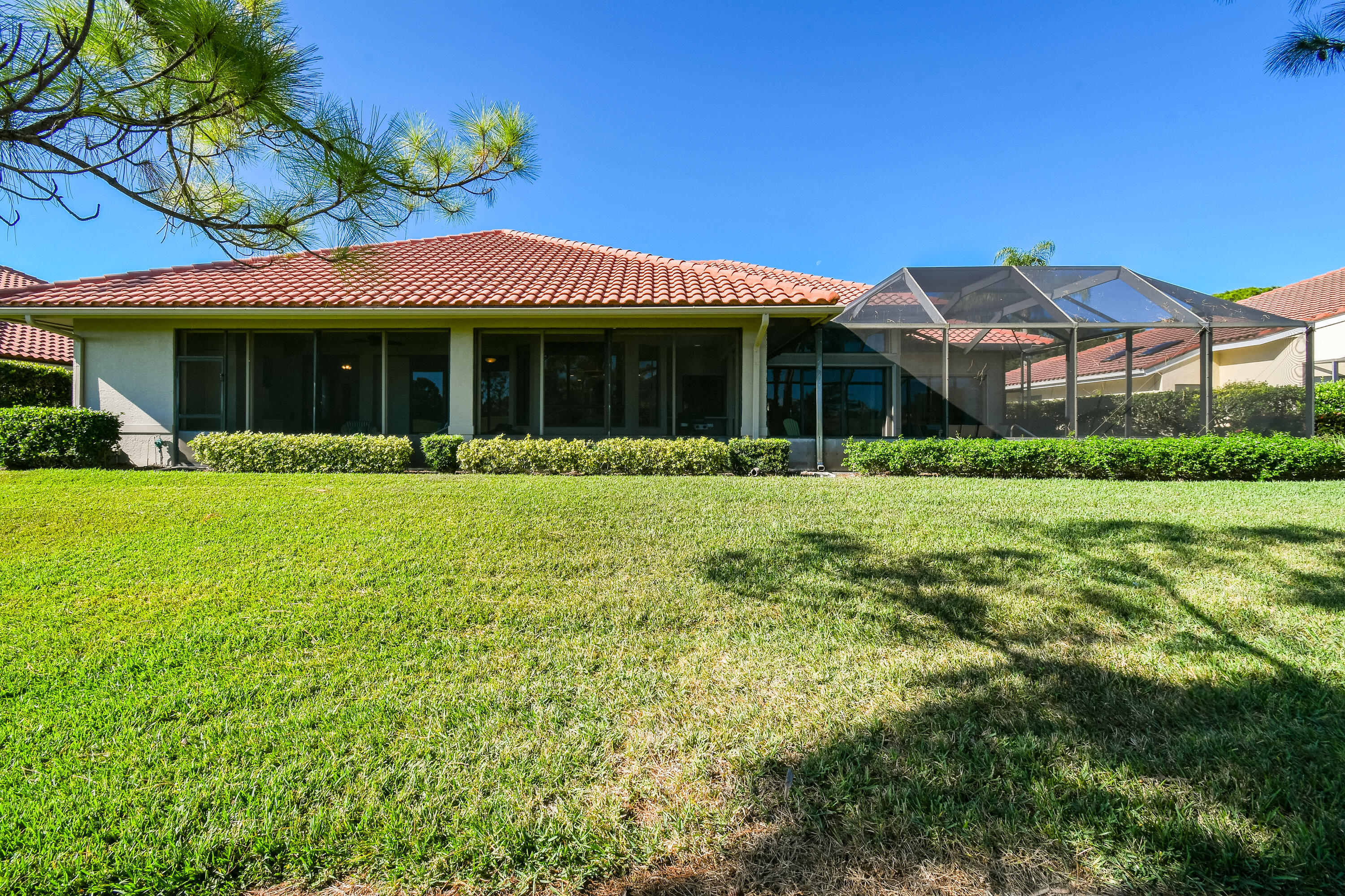 1737 NW Buttonbush Circle