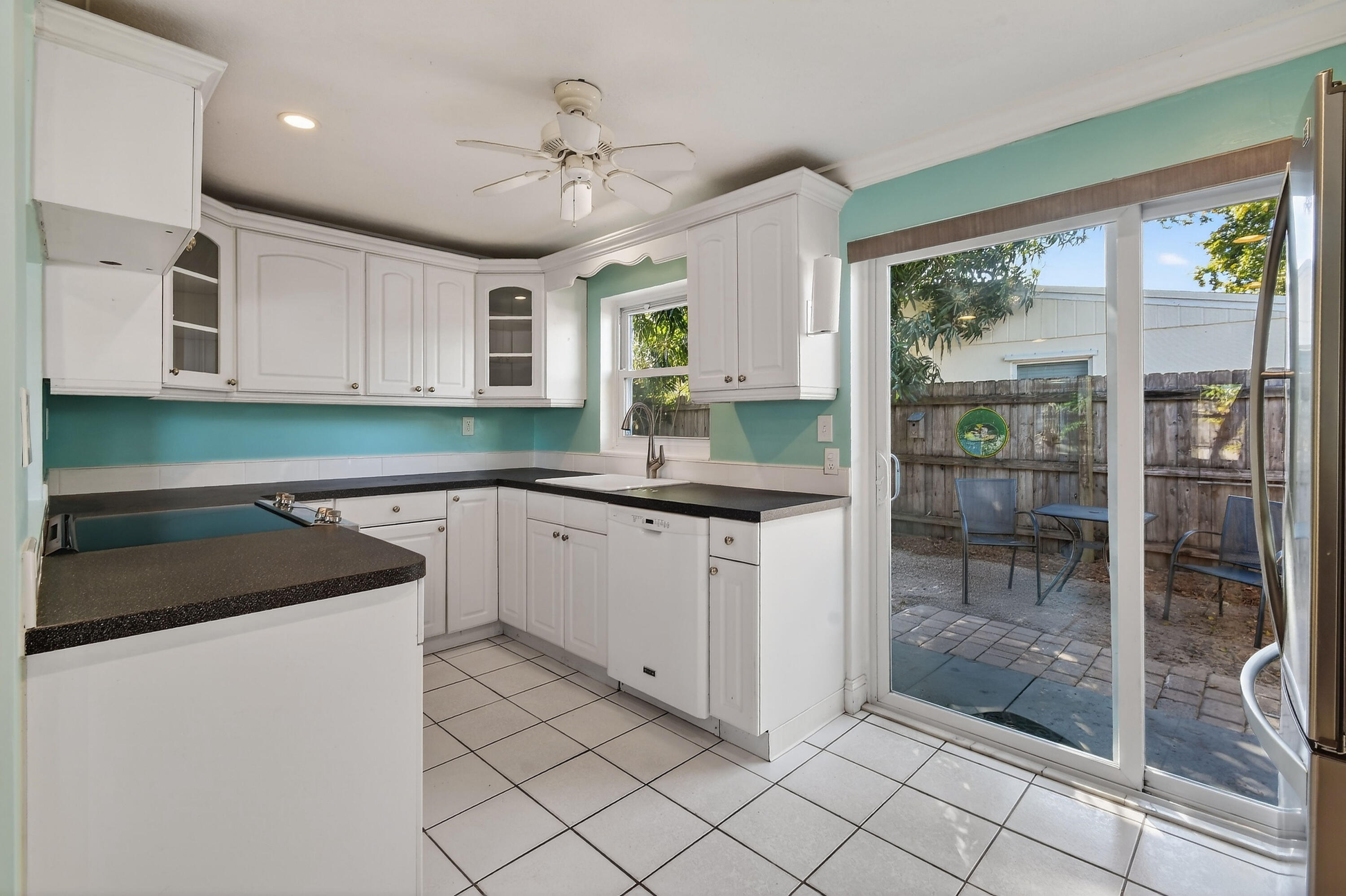 3762 Florida Boulevard