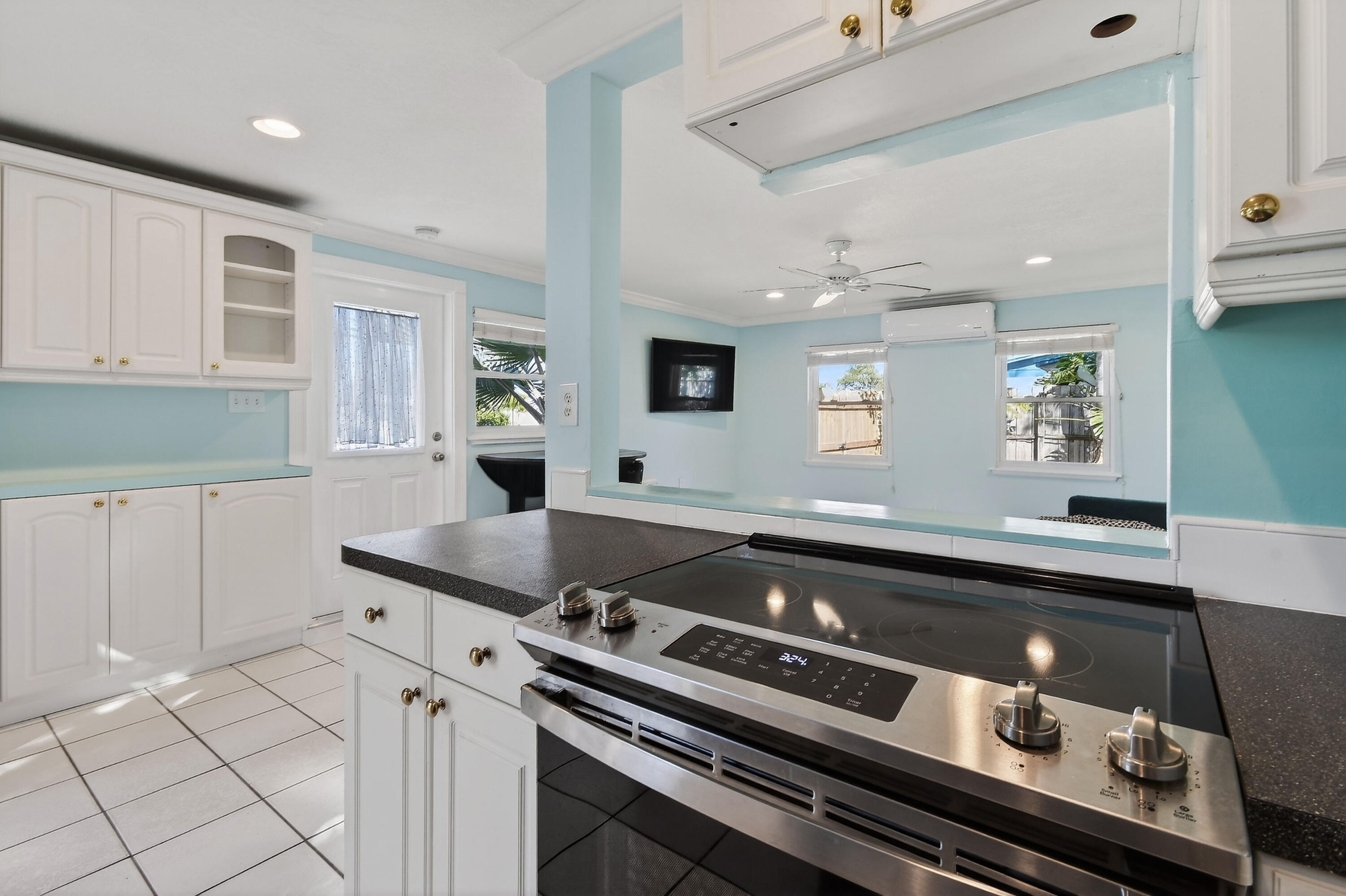 3762 Florida Boulevard