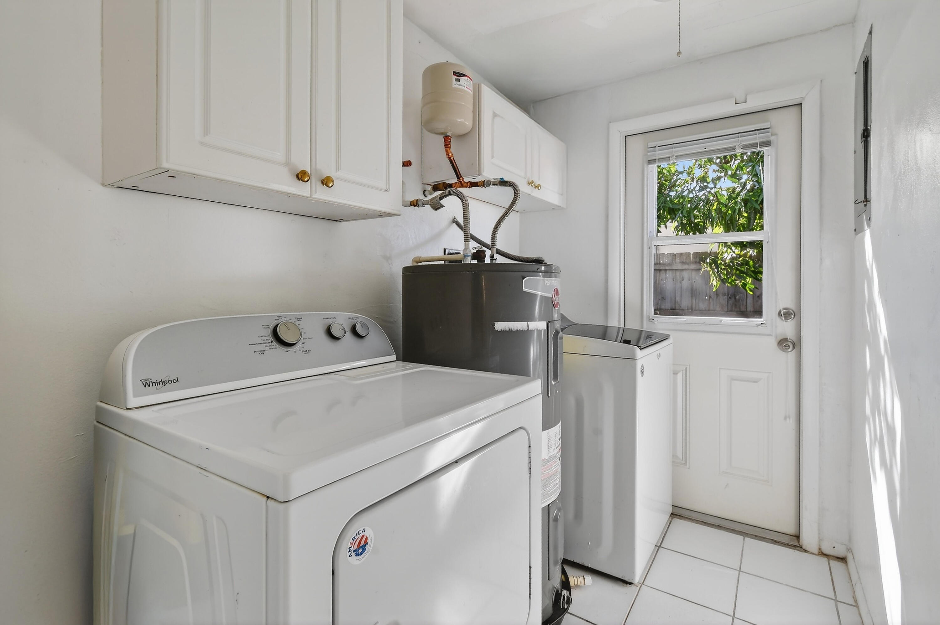 3762 Florida Boulevard