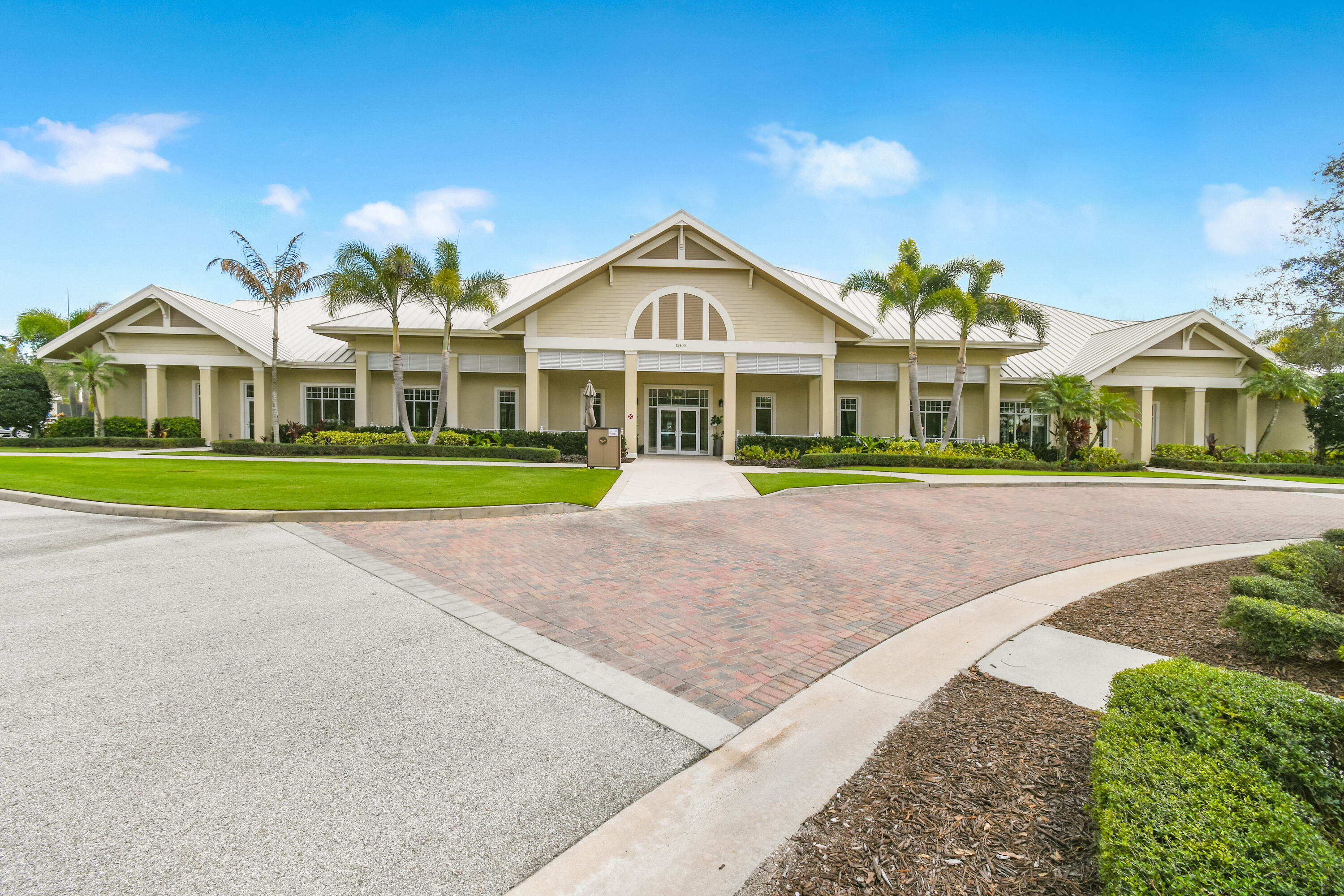 2201 NW Seagrass Drive