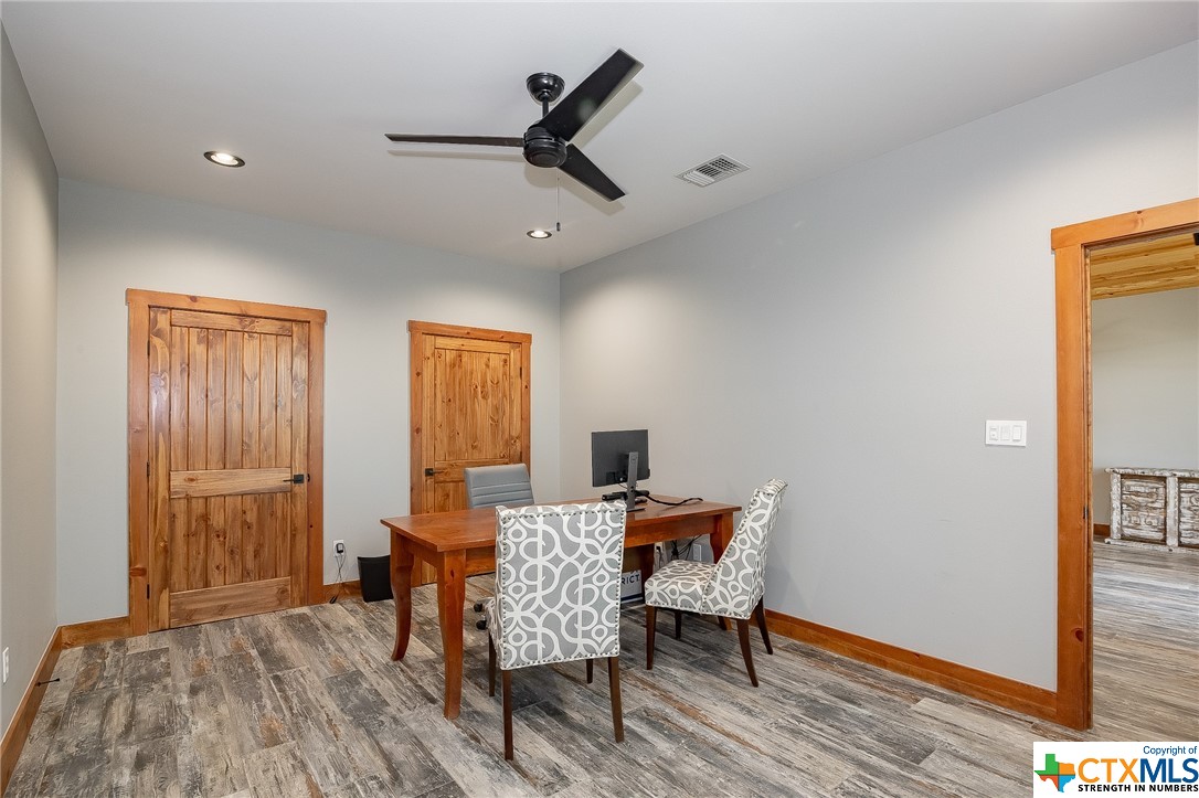 15927 US Highway 77 N