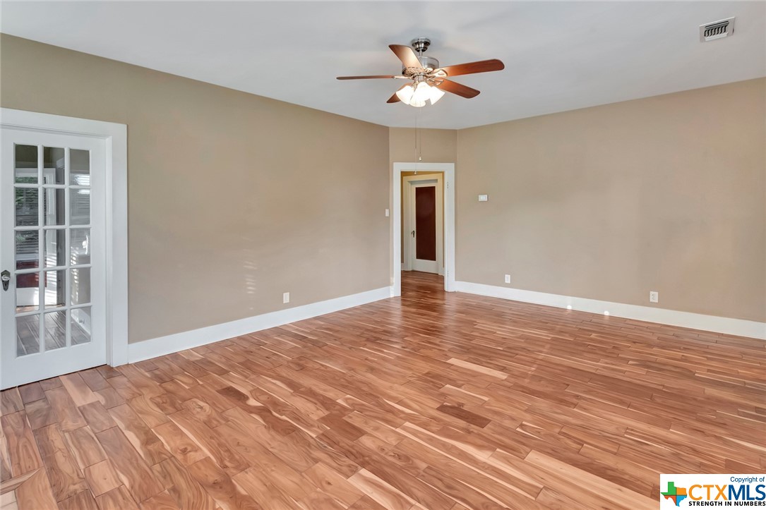 806 E Main Street