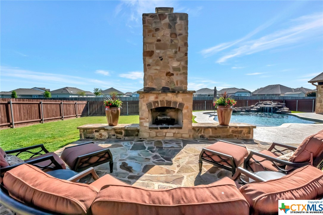 110 Chisholm Trail