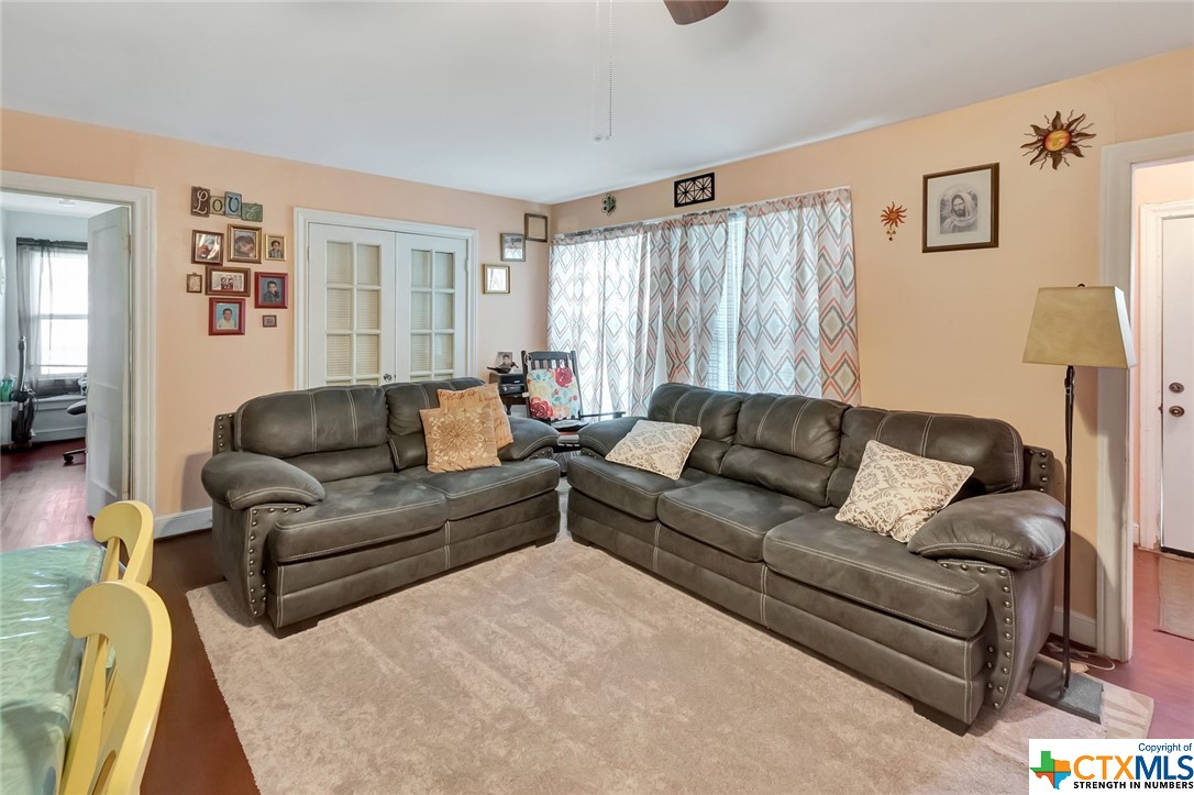 1005 Macarthur Street