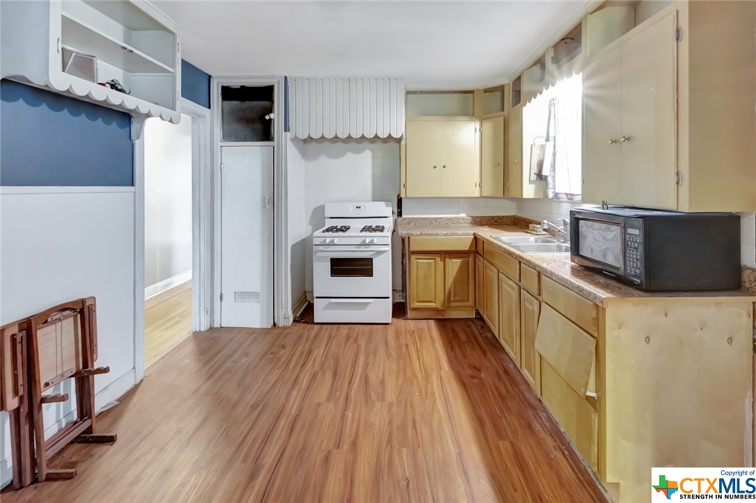 1005 Macarthur Street