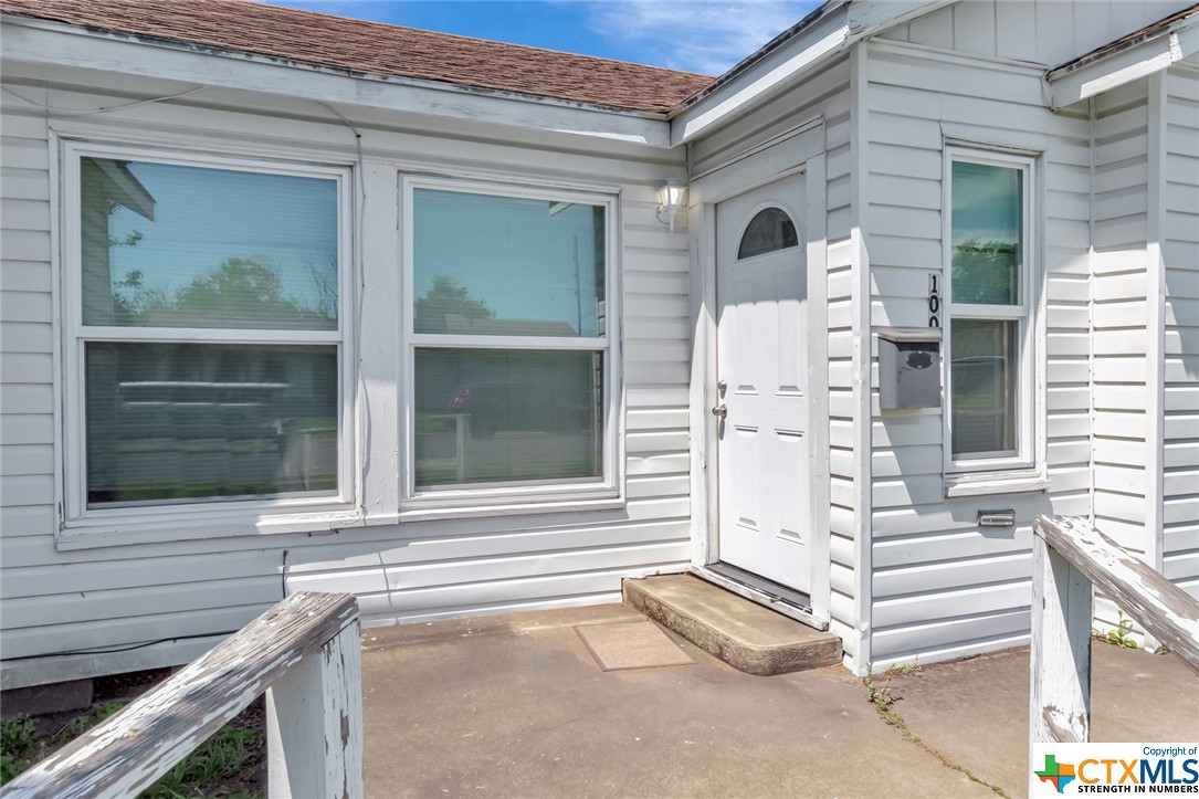 1005 Macarthur Street