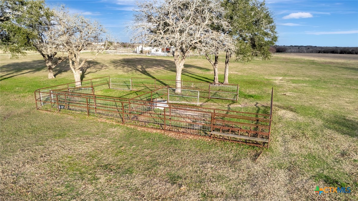 885 Del Goehring Road