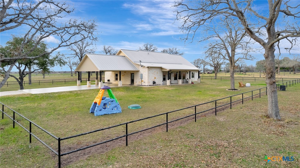 885 Del Goehring Road