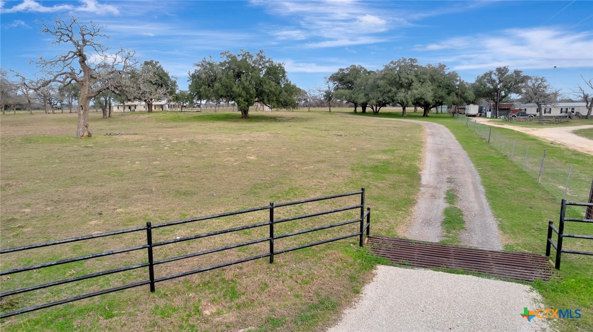 885 Del Goehring Road
