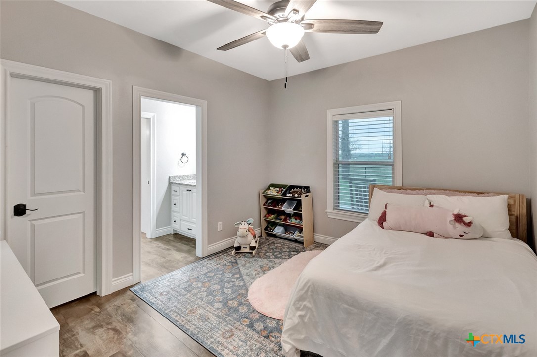 885 Del Goehring Road