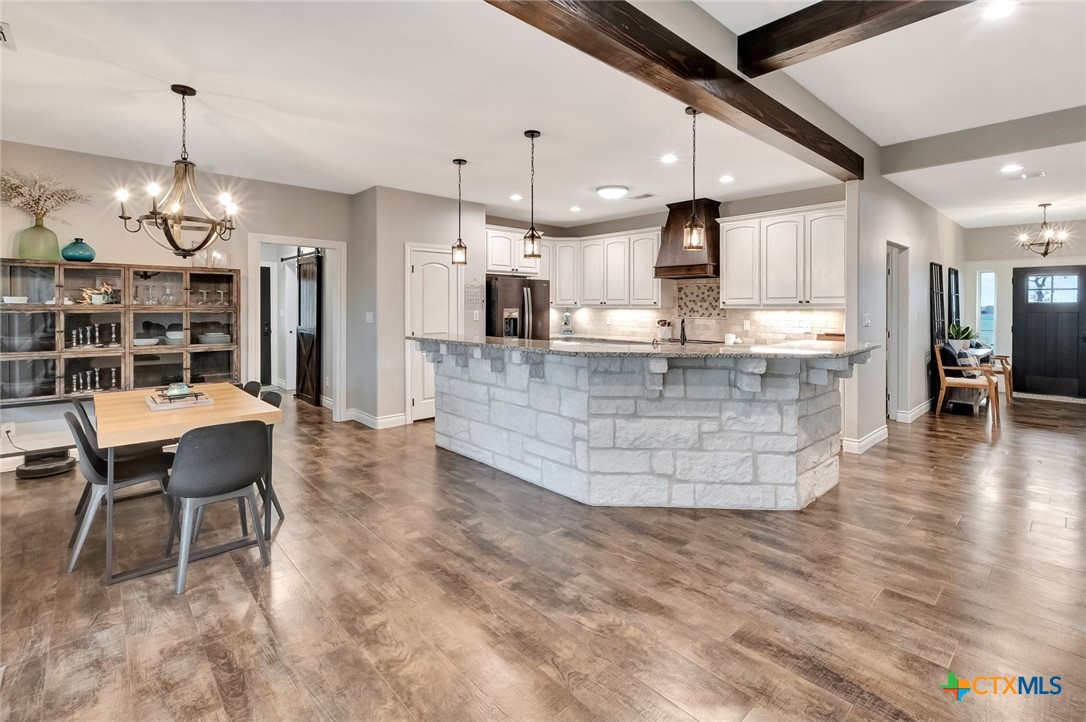 885 Del Goehring Road