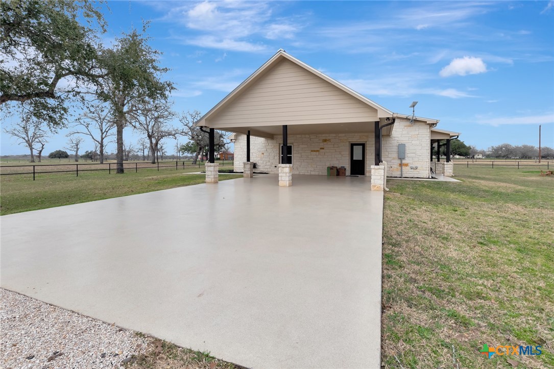 885 Del Goehring Road